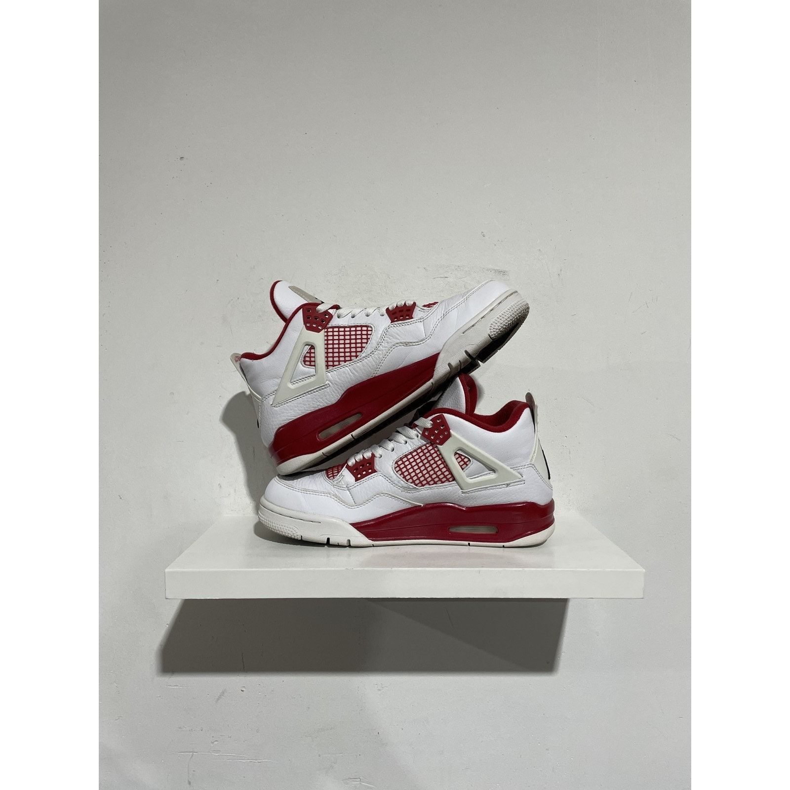 Jordan Brand NIKE JORDAN 4 ALTERNATE 89 SIZE 9 PREOWNED Size US 9 / EU 42 - 2 Thumbnail