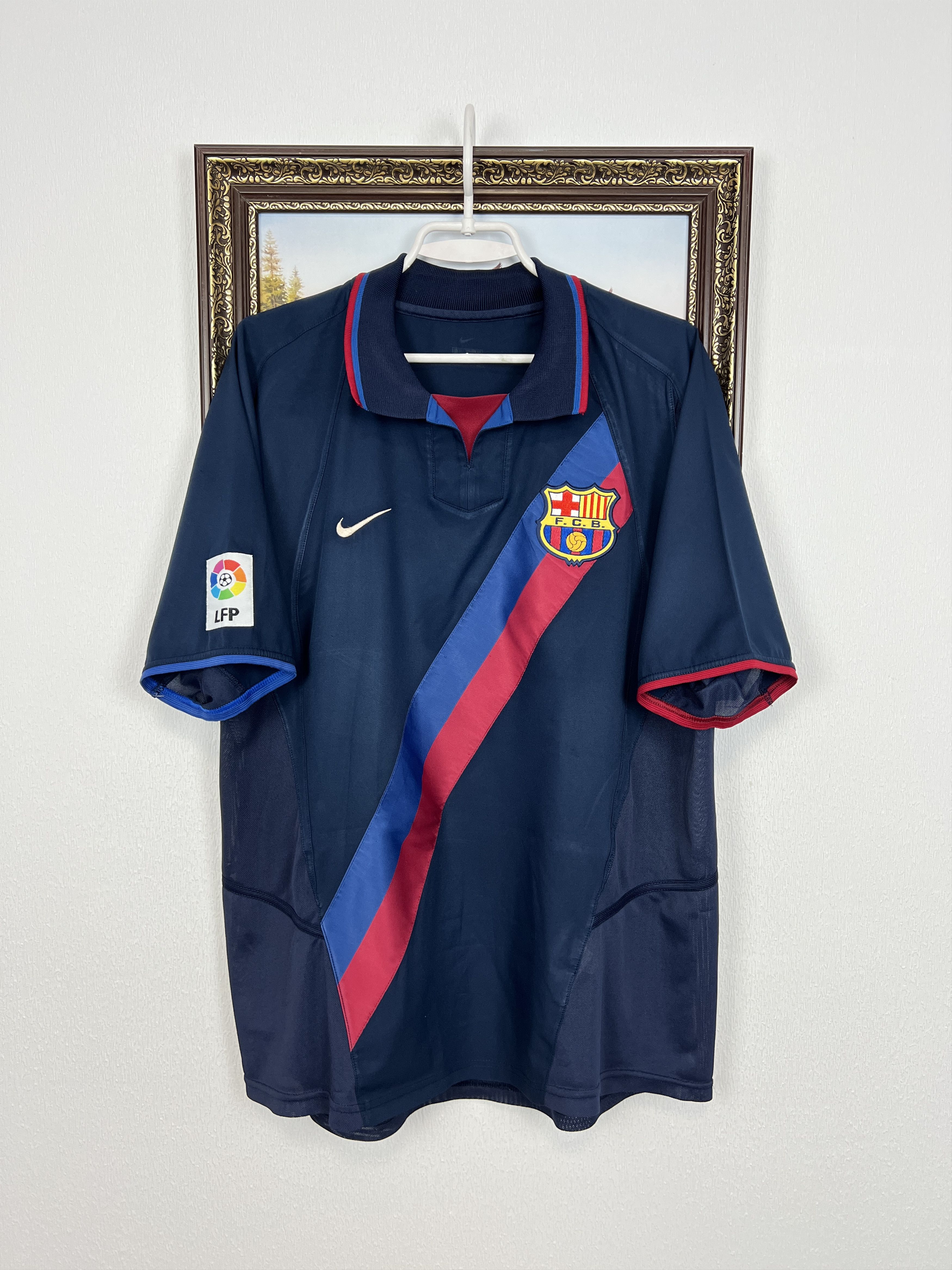 Nike Barcelona football shirt 2002 Soccer Nike Jersey Tee Hype Size US L / EU 52-54 / 3 - 1 Thumbnail