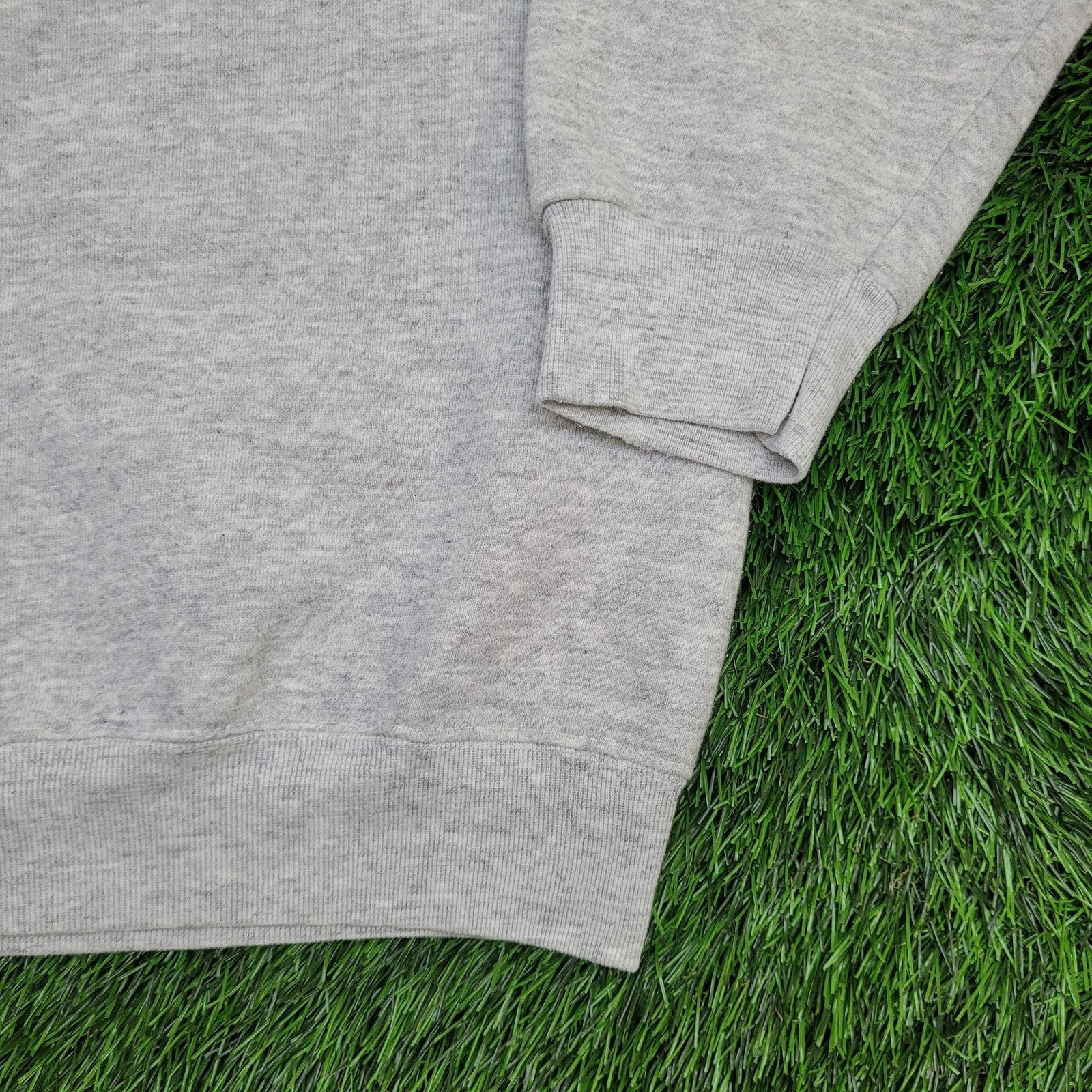 Champion Vintage 80s Champion Sweatshirt Womens XL 24x26 Script Logo Size XL / US 12-14 / IT 48-50 - 12 Thumbnail