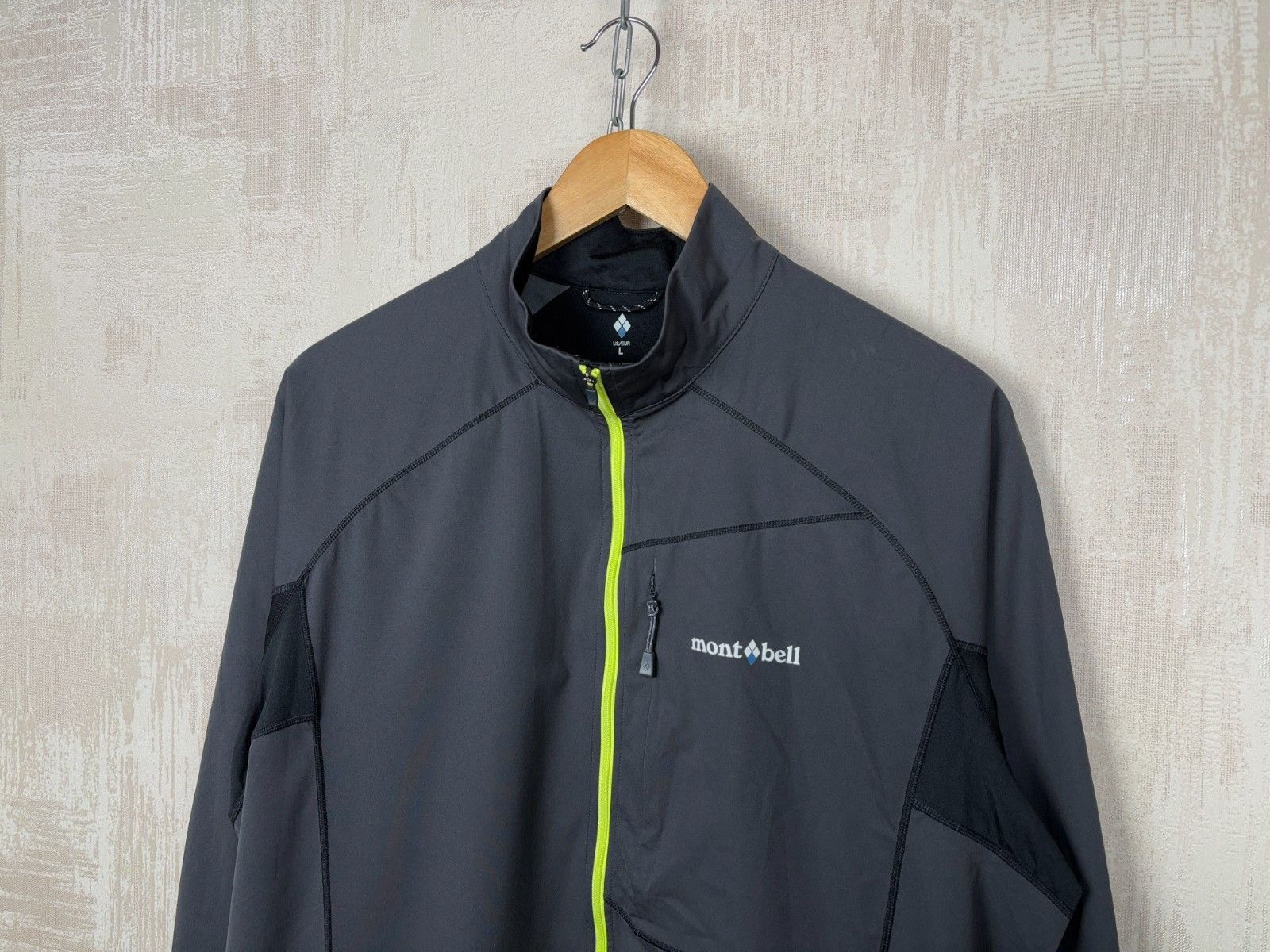 Montbell Montbell Cross Runner Jacket Climabarrier Windbreaker Size US L / EU 52-54 / 3 - 1 Thumbnail