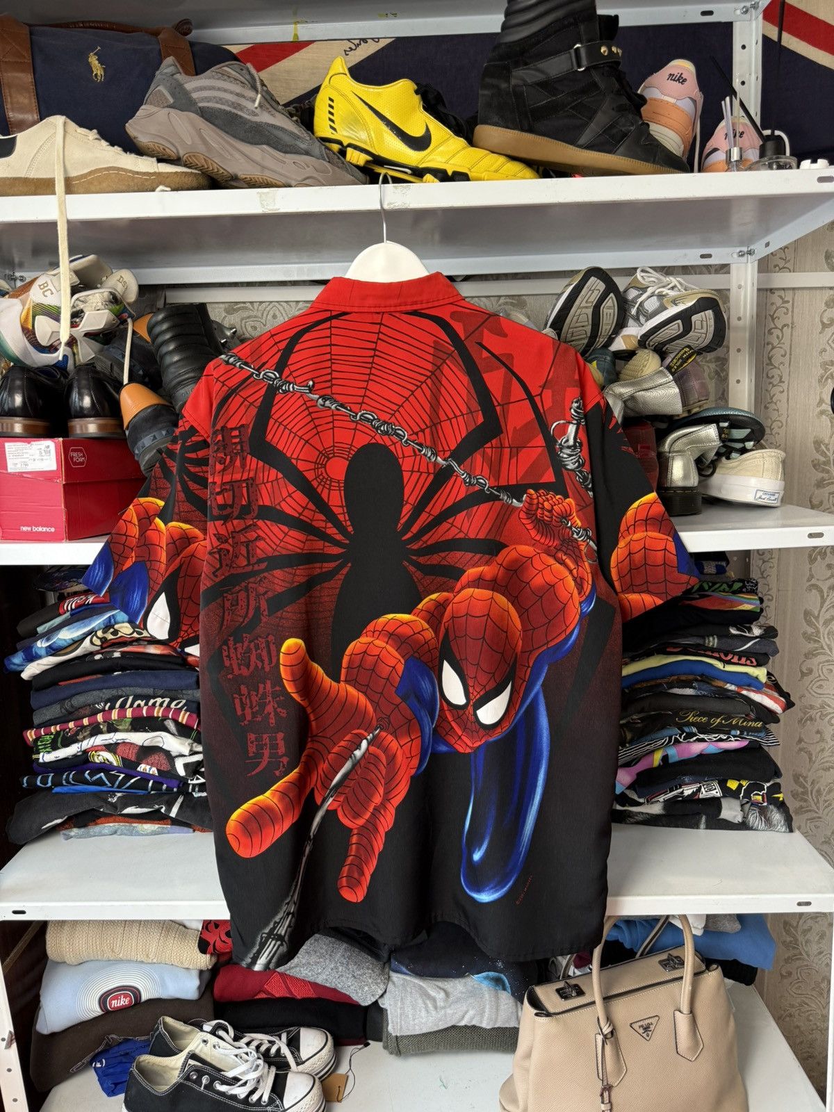 Marvel Comics Vintage Changes Spiderman 2001 AOP Button Up Shirt Size US M / EU 48-50 / 2 - 3 Thumbnail