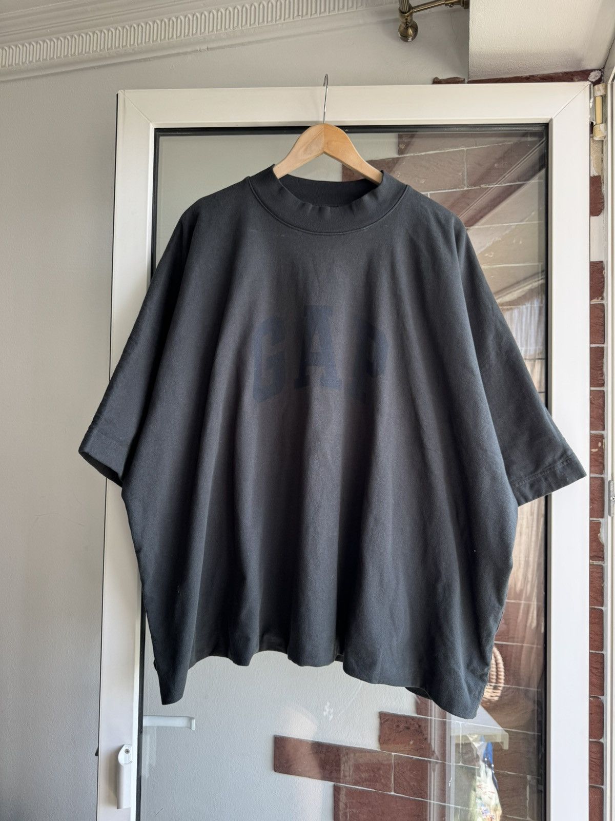 Balenciaga × Gap × Yeezy 🇺🇸🕊️Yeezy Gap Balenciaga Tshirt Size US XL / EU 56 / 4 - 8 Thumbnail