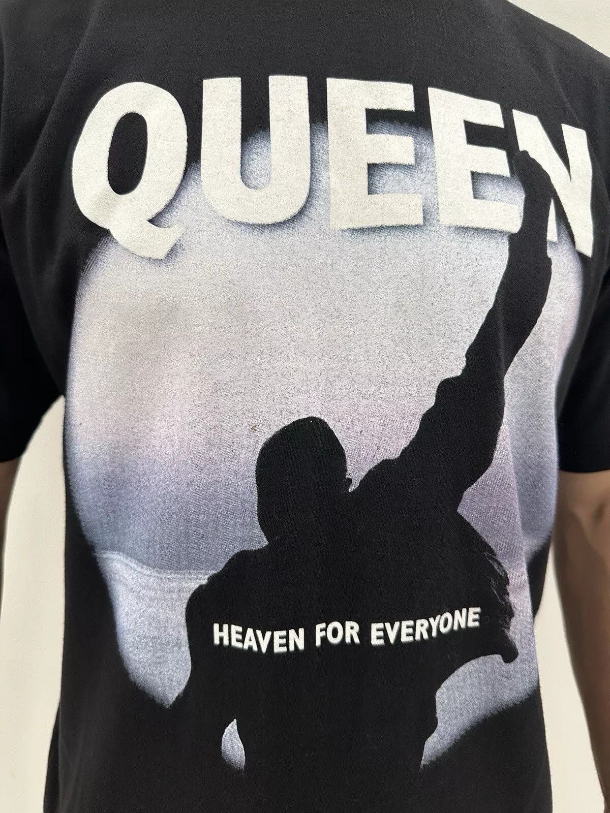 Vintage Vintage 90s Queen Heaven everyone Made in Heaven 1995 shirt Size US M / EU 48-50 / 2 - 4 Thumbnail