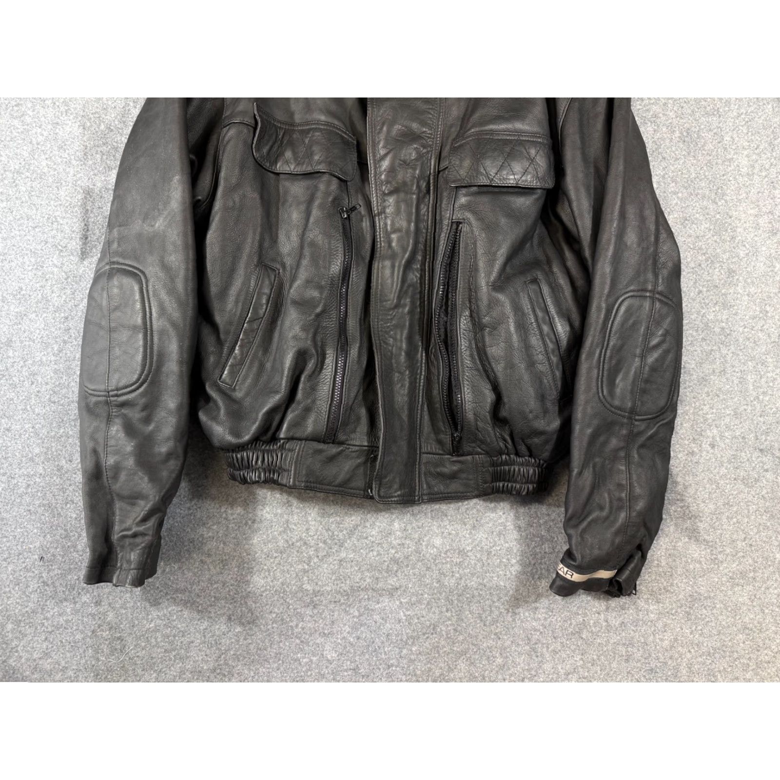 Vintage RoadGear Motorcycle Jacket Mens 52 Black Leather Thinsulate Lined Biker Riding Size US L / EU 52-54 / 3 - 4 Thumbnail