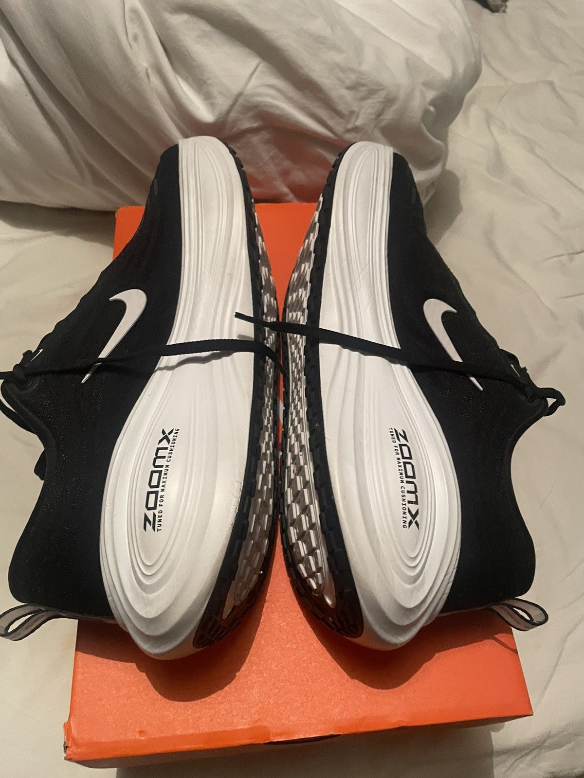 Nike Nike Vomero 18 Plus, Black and White, size 12 UK Size US 13 / EU 46 - 13 Thumbnail