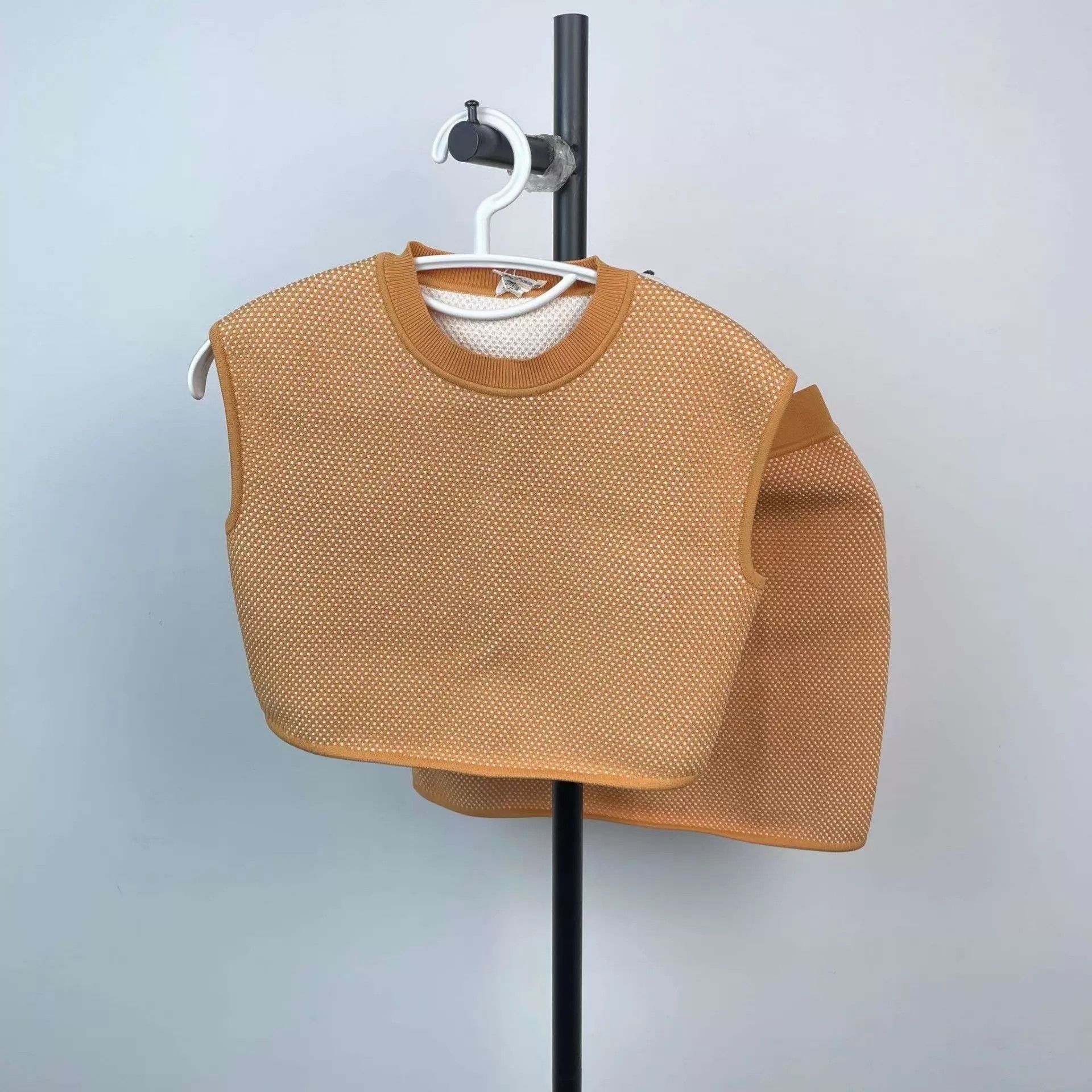 Hermes Hermes Knit Mini Skirt Suit Yellow 36 Size XS / US 0-2 / IT 36-38 - 1 Thumbnail