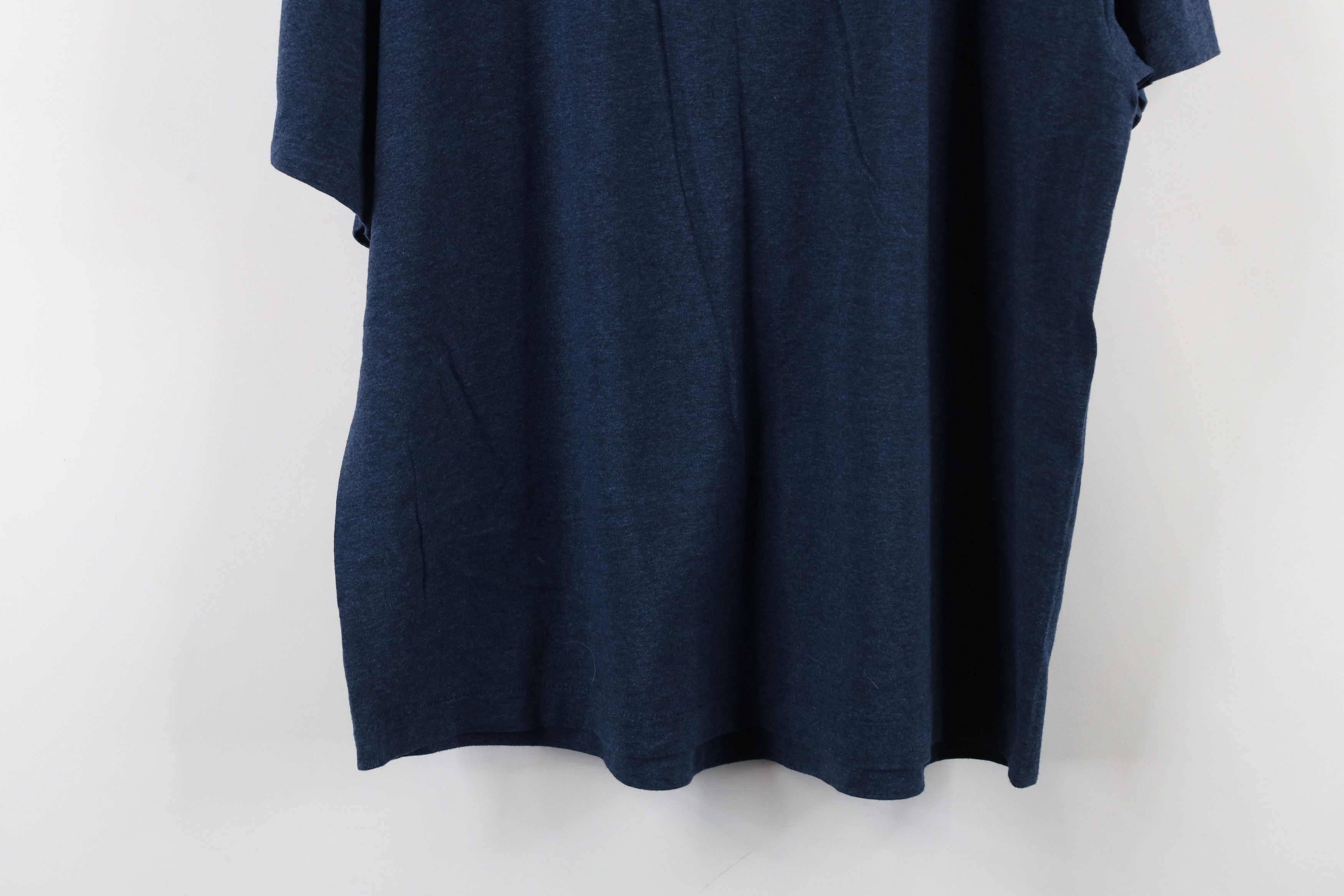 Vintage Vintage 90s Streetwear Blank Short Sleeve T-Shirt Blue USA Size US L / EU 52-54 / 3 - 9 Thumbnail