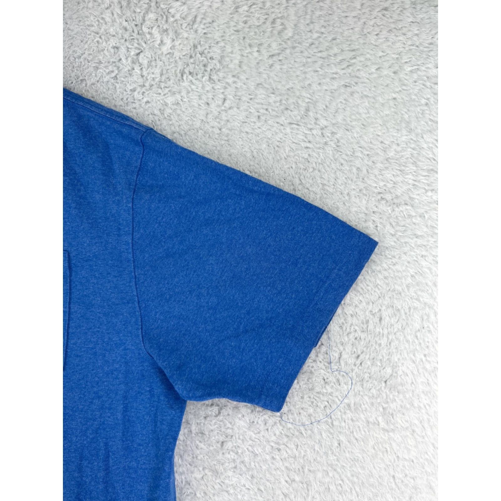 Carhartt Carhartt Shirt Mens Large Blue Crew Neck Pocket Cotton Blend Workwear Size US L / EU 52-54 / 3 - 7 Thumbnail