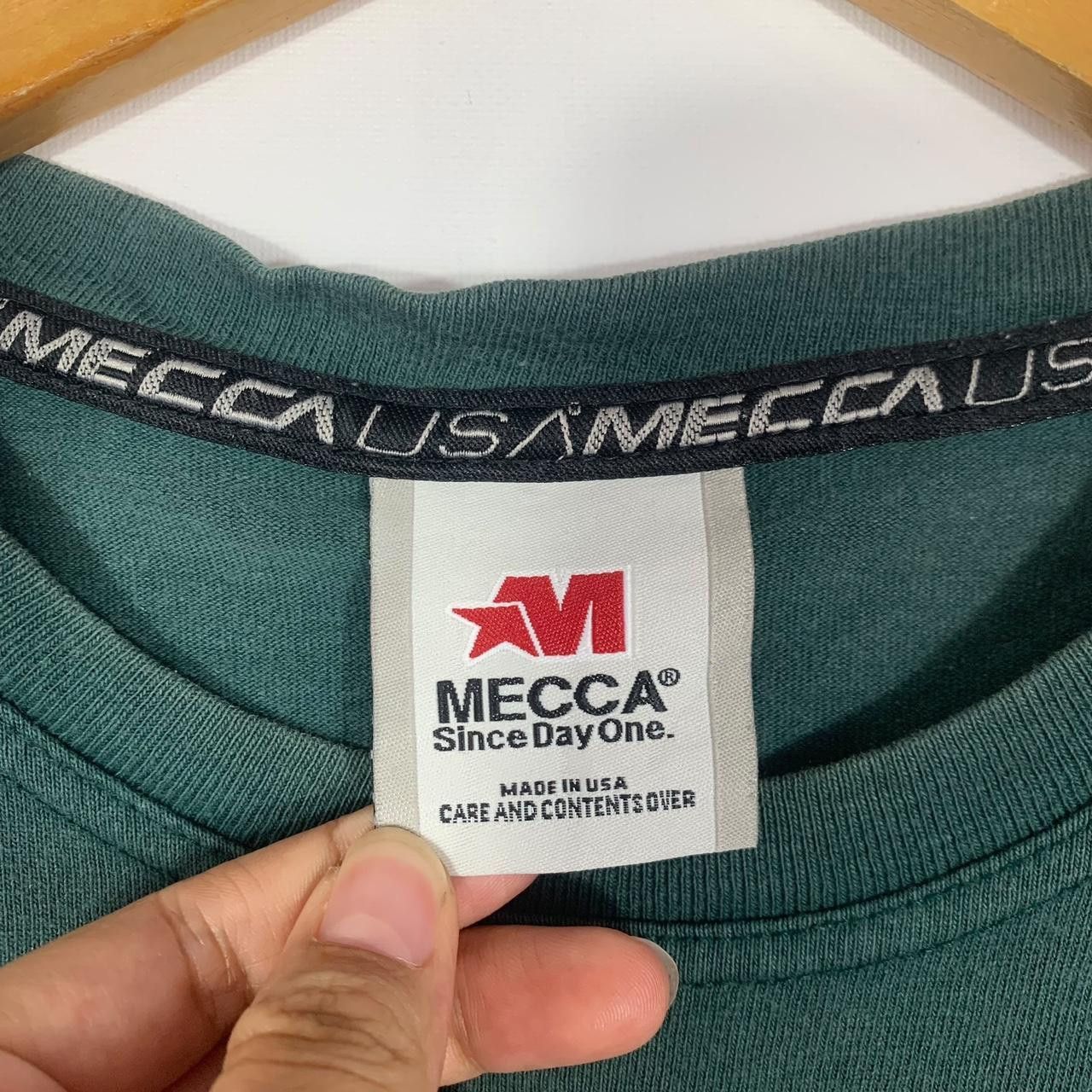 Vintage Vintage MECCA USA SKATEBOARD Rebel Trashed Tee Shirt Top Size US L / EU 52-54 / 3 - 3 Thumbnail