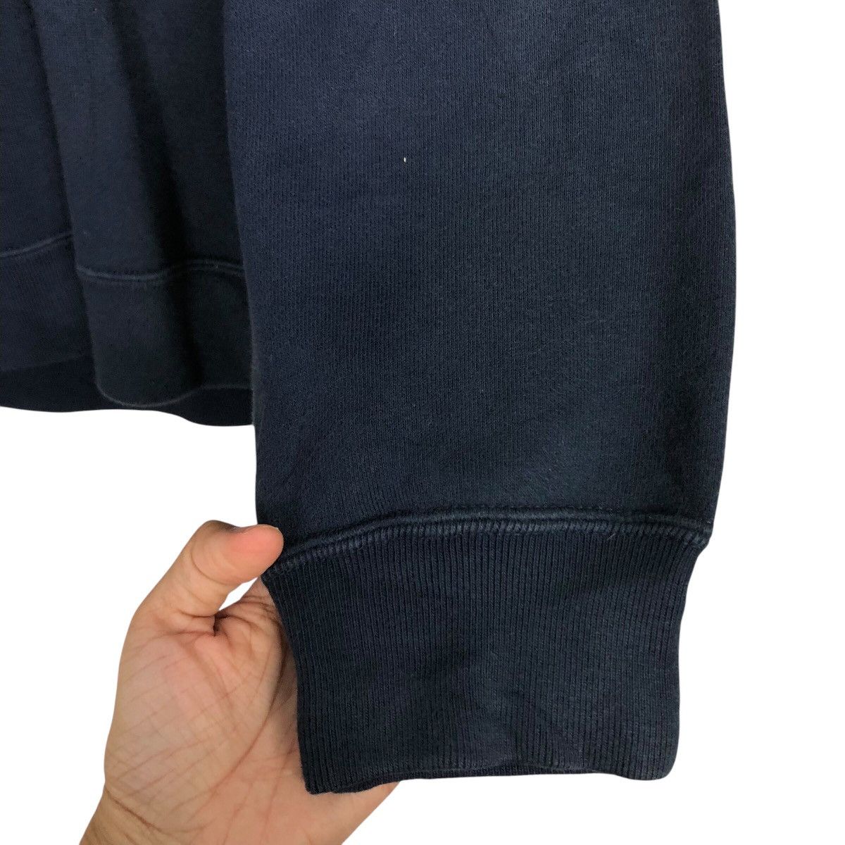 Japanese Brand 📌Vintage Sweatshirt J.W.Anderson X Uniqlo Japan Size US L / EU 52-54 / 3 - 12 Thumbnail