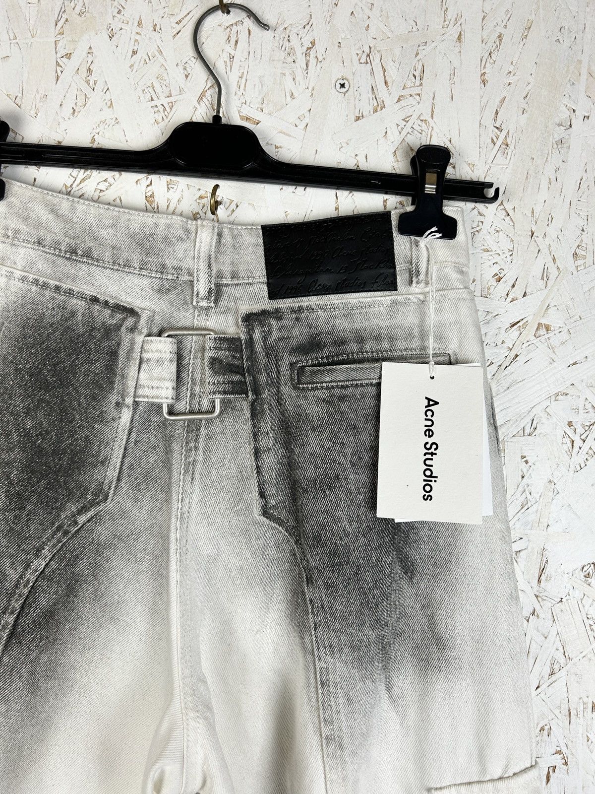 Acne Studios NWT Acne Studios Cargo Jeans White Wide 36 FN-WN-TROU001179 Size 25" / US 0 / IT 36 - 9 Thumbnail