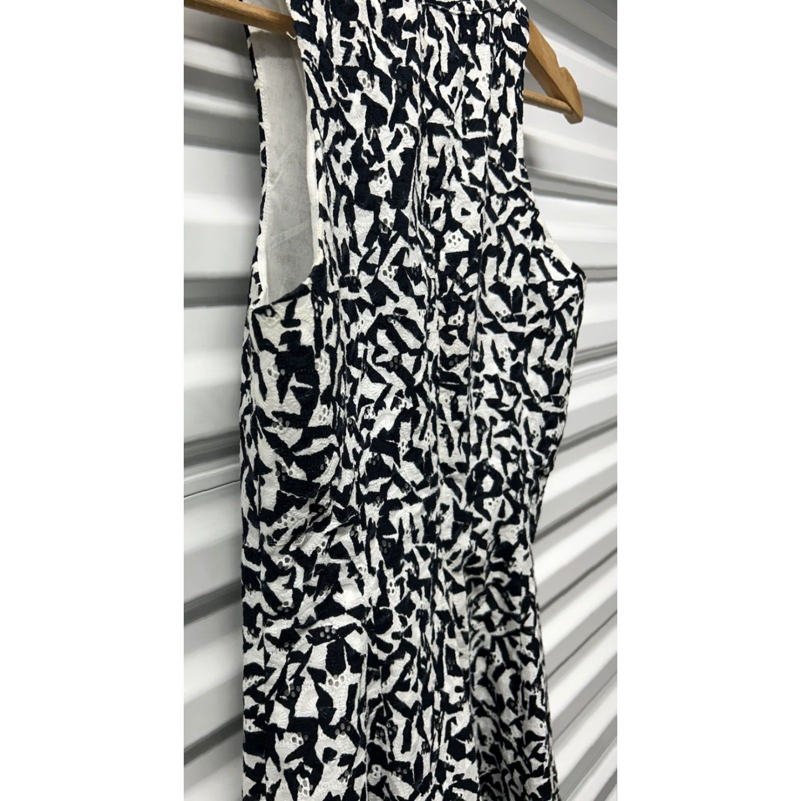 Theory Womens Theory Black/White Floral CrewNeck Sleeveless Above Knee Sheath Dress S Regular Size 00? Size S / US 4 / IT 40 - 6 Thumbnail