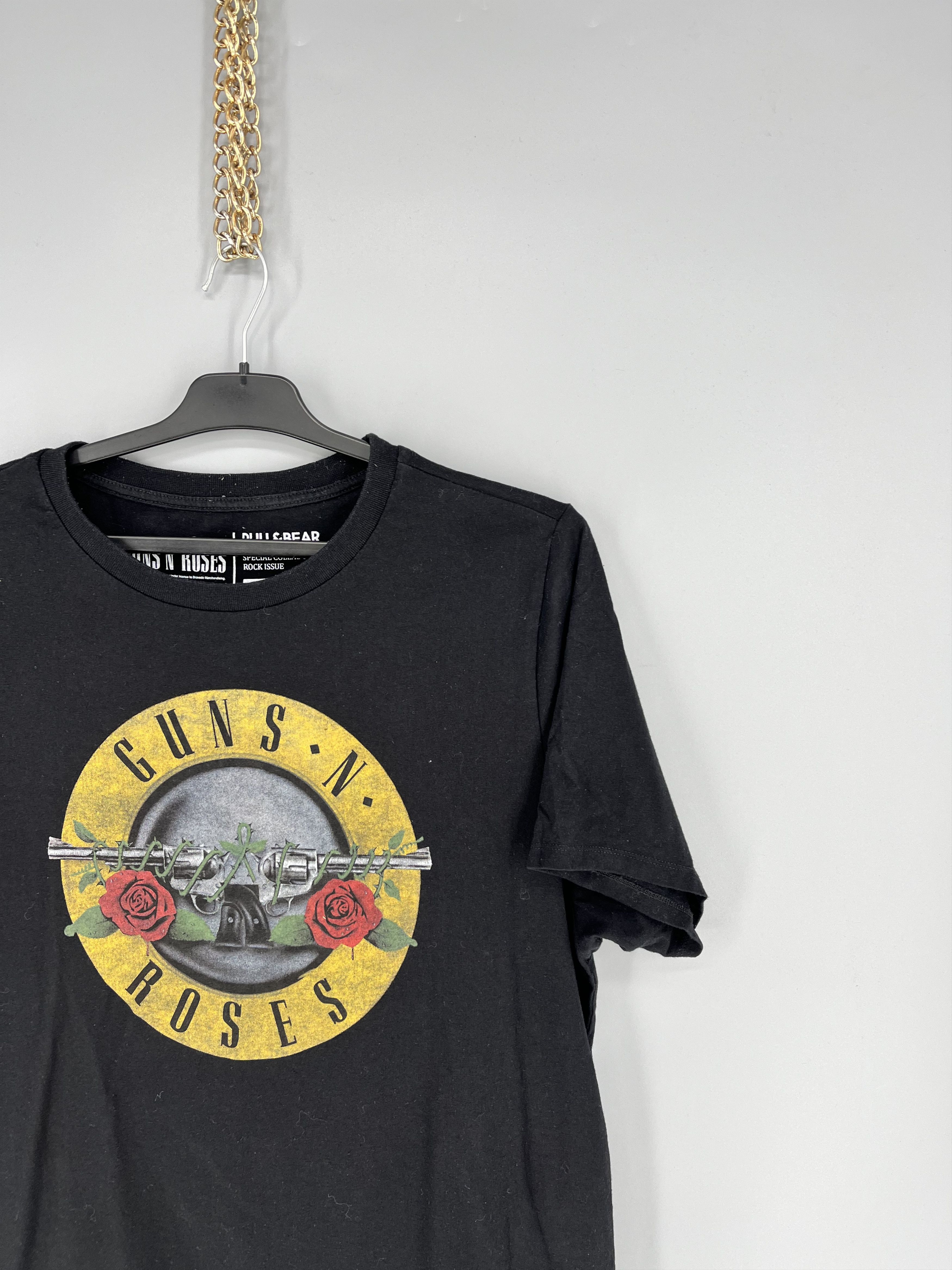 Band Tees Vintage Guns N’ Roses 🌹 Big Logo Official Merchd T-Shirt Size US M / EU 48-50 / 2 - 5 Thumbnail