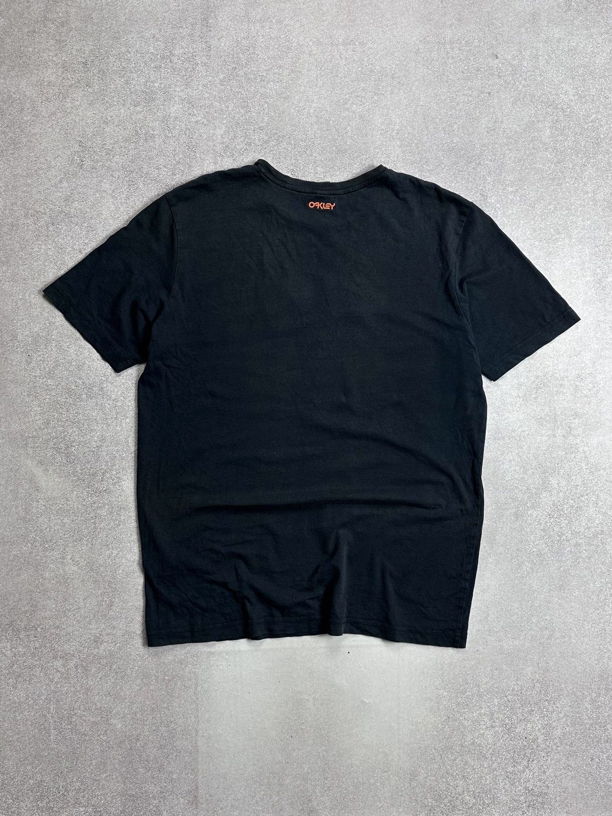 Oakley Vinatage Oakley Software Sunglasses T-shirt L Size US L / EU 52-54 / 3 - 4 Thumbnail