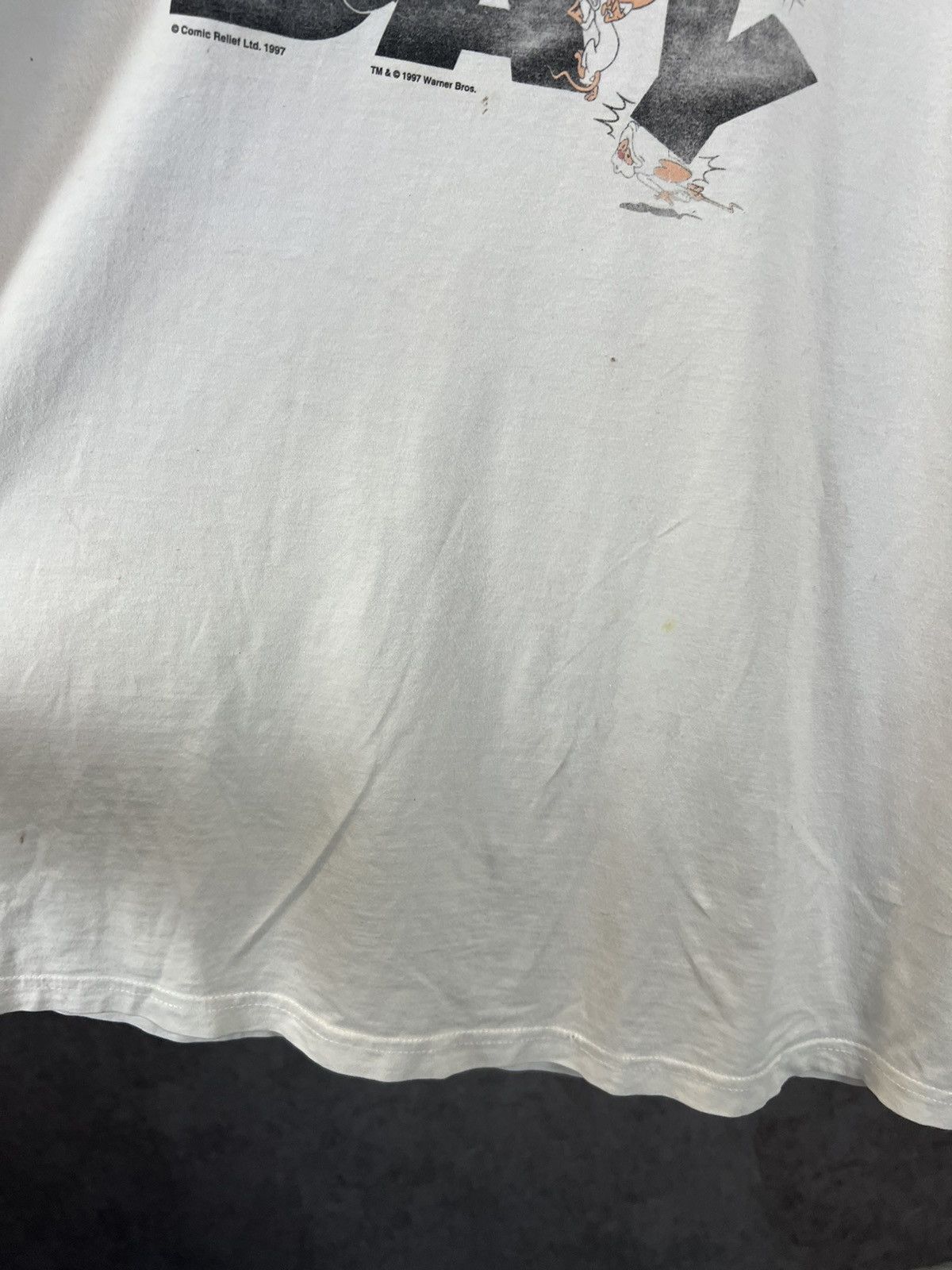 Vintage Red Nose Day 1997 Warner bros vintage comics movie tee Size US XL / EU 56 / 4 - 7 Thumbnail