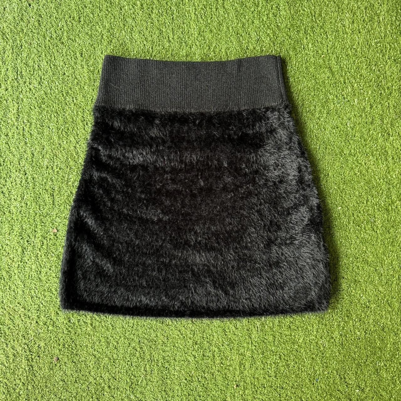 Urban Outfitters Urban Outfitters Women's Black Skirt Size 32" / US 10 / IT 46 - 1 Thumbnail