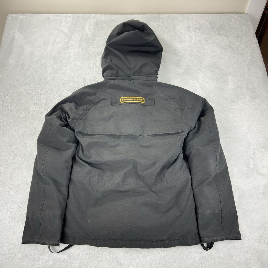 Canada Goose Canada Goose Men's Sz XS Black 100% White Duck Down Kamloops Size US XS / EU 42 / 0 - 4 Thumbnail
