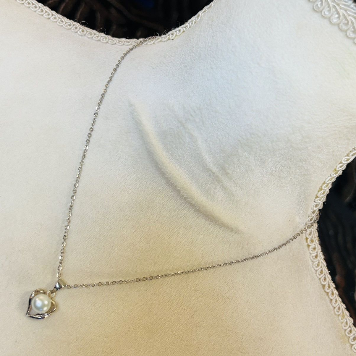 Handmade Handcrafted genuine fresh water pearl pendant necklace Size ONE SIZE - 1 Thumbnail