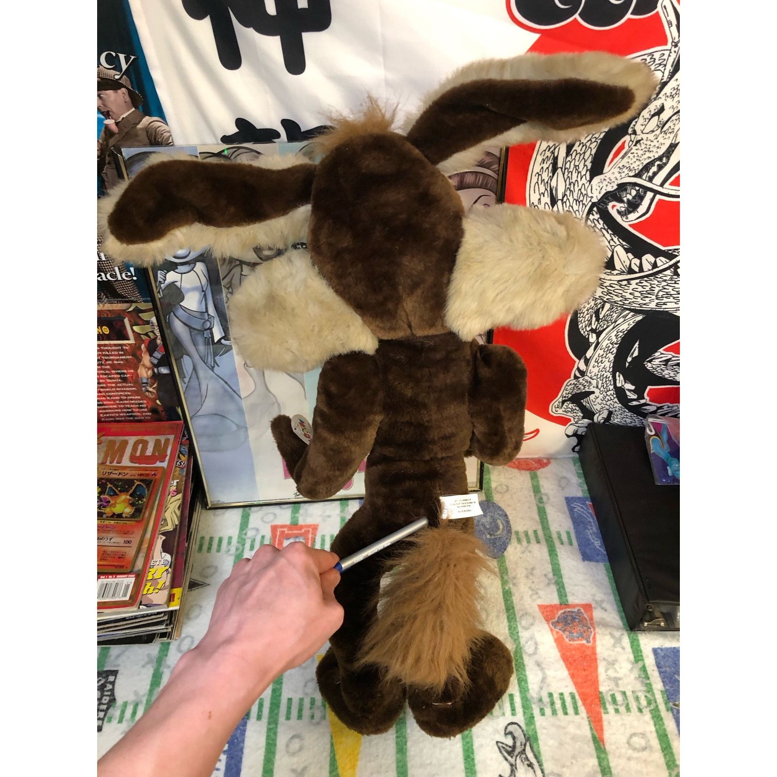 Gildan Wile E Coyote 32 inch Ace Plush 1996 NWT Posable Looney Size 26 - 3 Thumbnail