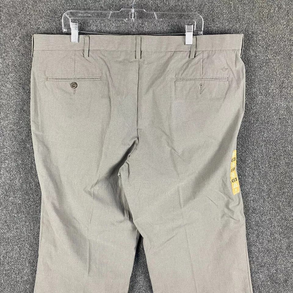 Dockers Dockers Pants Men's 42x30 Chino Gray Classic Fit Cotton Size US 42 / EU 58 - 4 Thumbnail