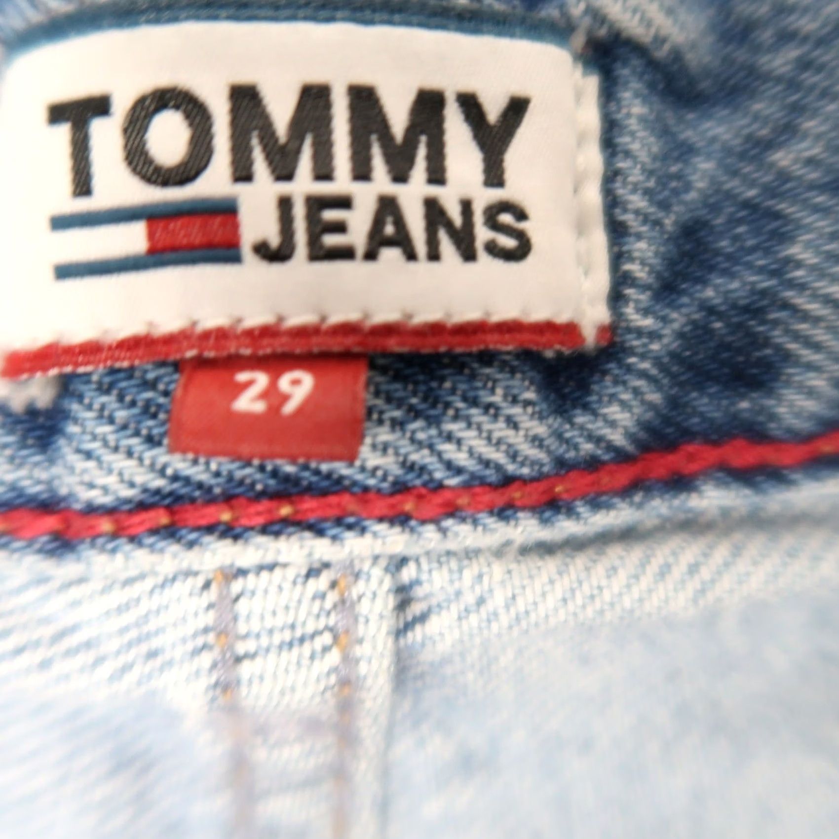 Tommy Hilfiger VINTAGE Tommy Hilfiger Light Wash Blue Denim Mini Jean Skirt 29 Womens Skirt Short Casual Denim Cotton Distressed 1990s Size 32" / US 10 / IT 46 - 4 Thumbnail