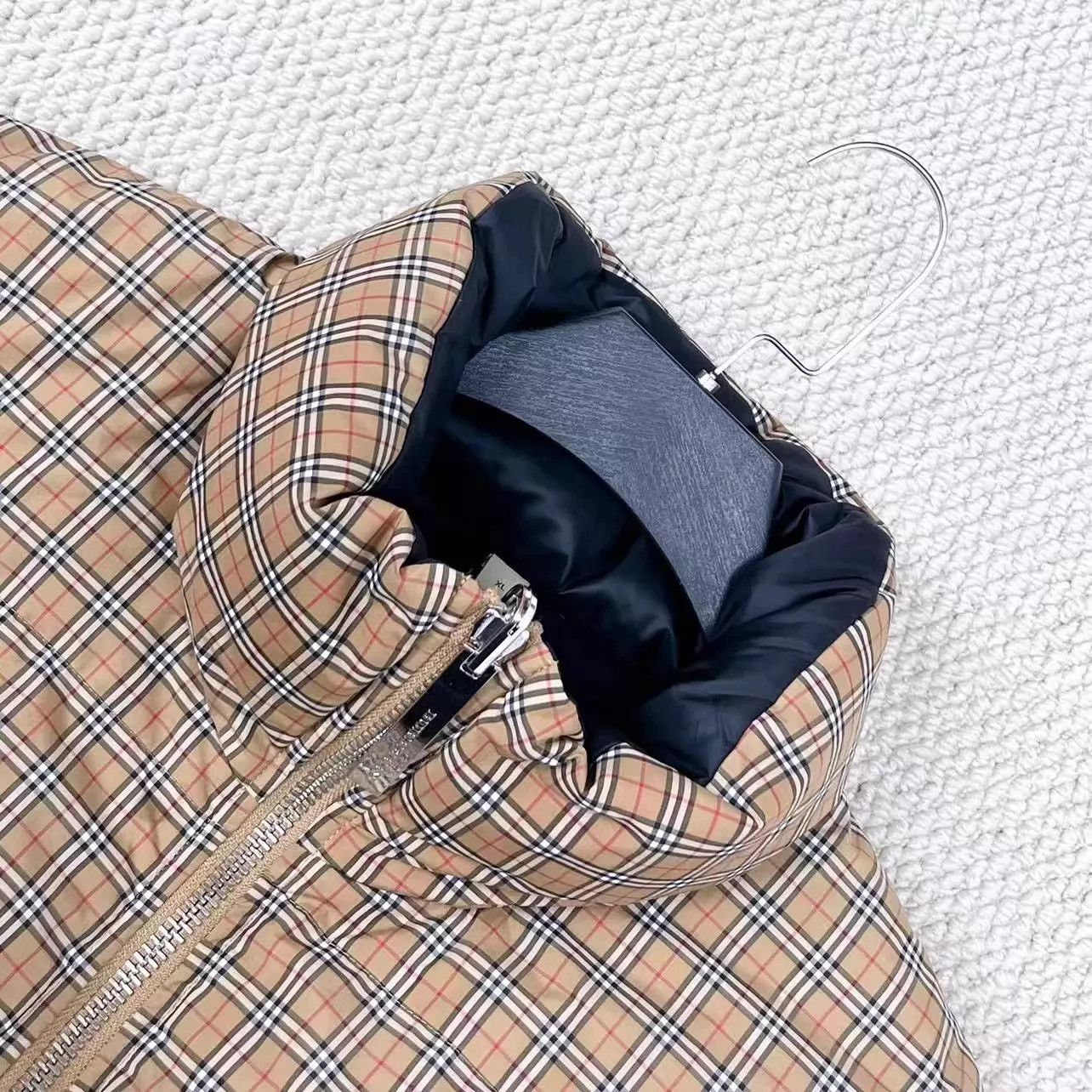 Burberry Burberry Classic Check Reversible Down Jacket XL Size US XL / EU 56 / 4 - 4 Thumbnail