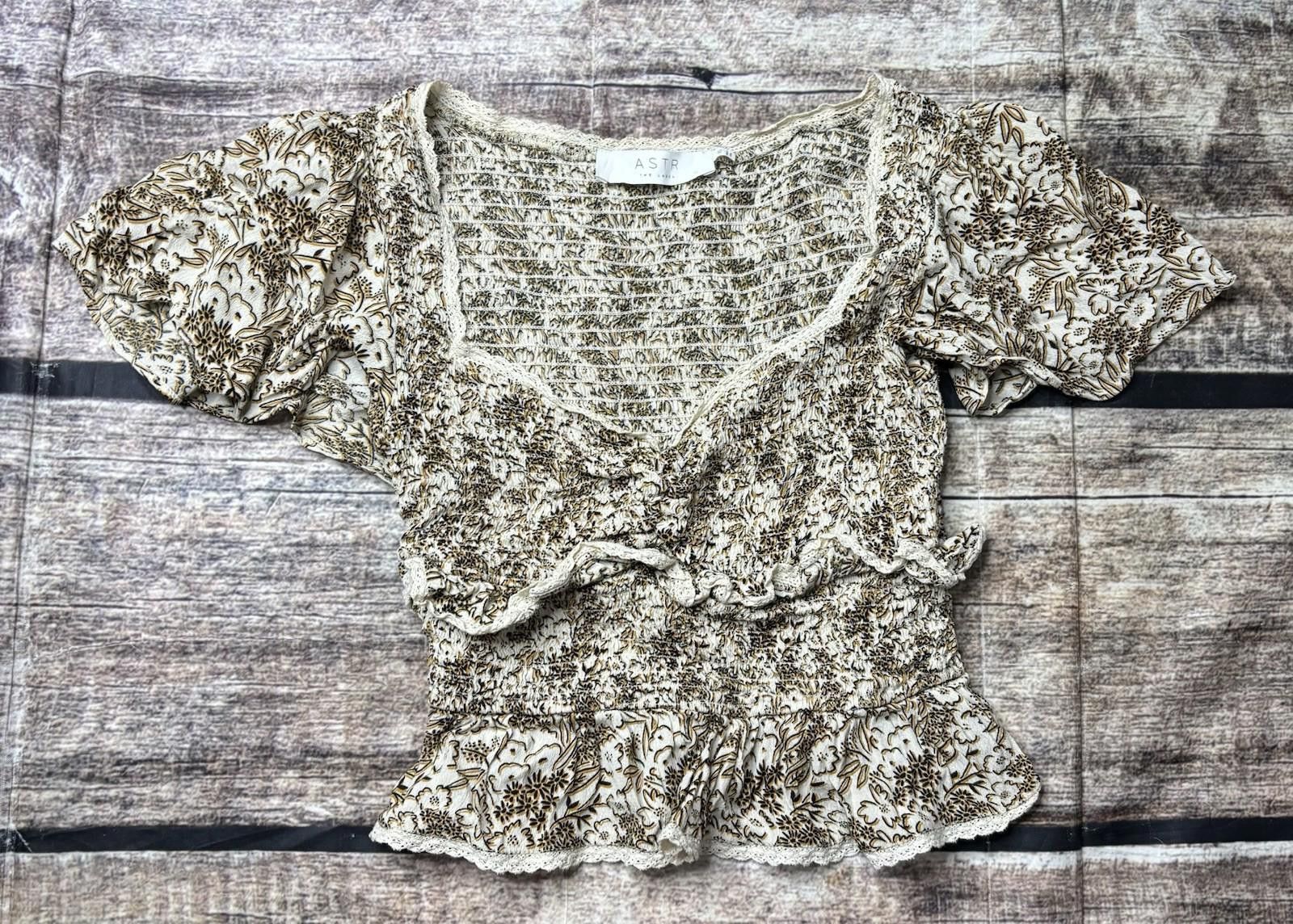 AUTRY ASTR The Label Top Womens XS Petite Floral Ruffled Crop Puff Size XS / US 0-2 / IT 36-38 - 1 Thumbnail