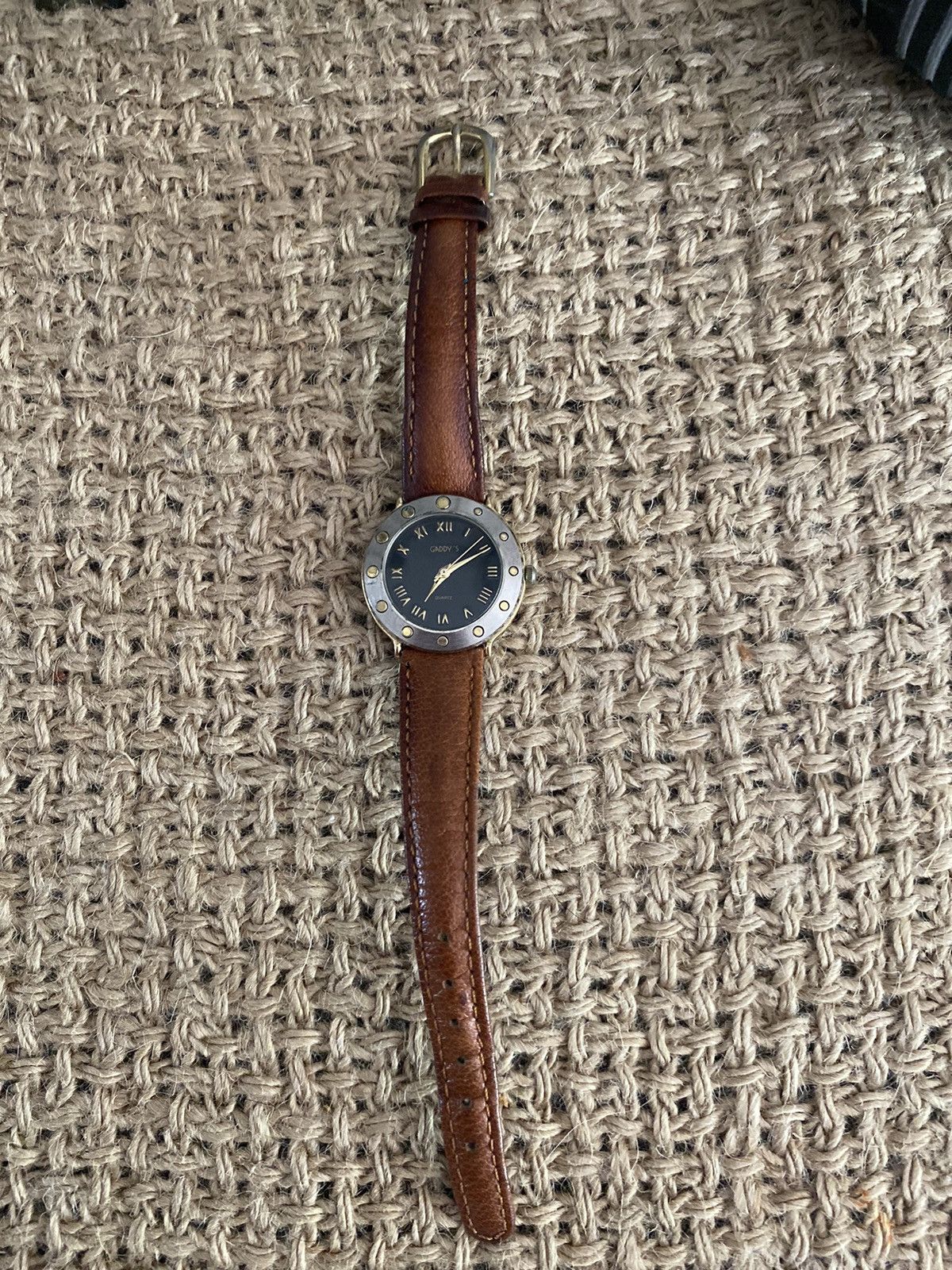 Other VINTAGE GADDY’S QUARTZ TWO TONED WATCH GENUINE LEATHER BAND Size ONE SIZE - 1 Thumbnail