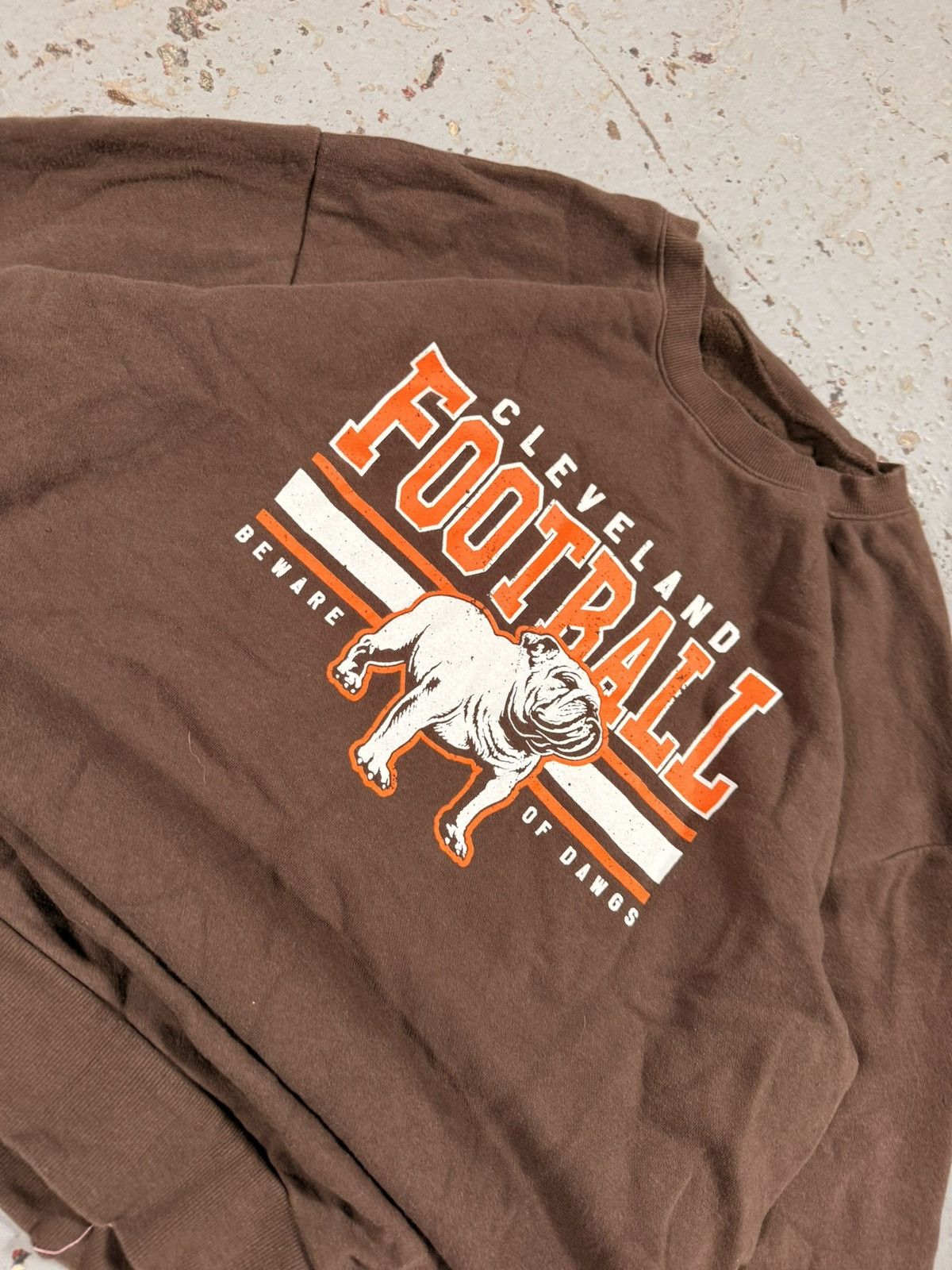 NFL Vintage Cleveland Browns Bulldog Football Sweater Size US M / EU 48-50 / 2 - 3 Thumbnail
