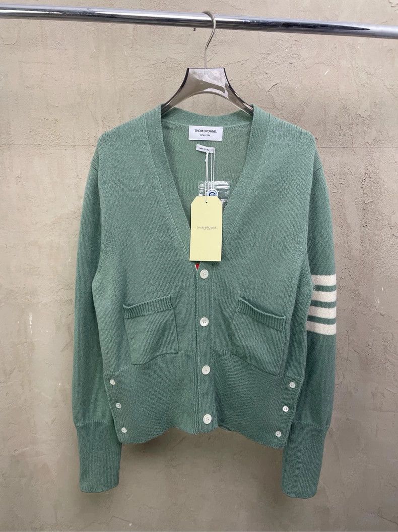 Thom Browne Thom browne Size 0 Gray-green four-striped pure wool cardi Size XS / US 0-2 / IT 36-38 - 1 Thumbnail