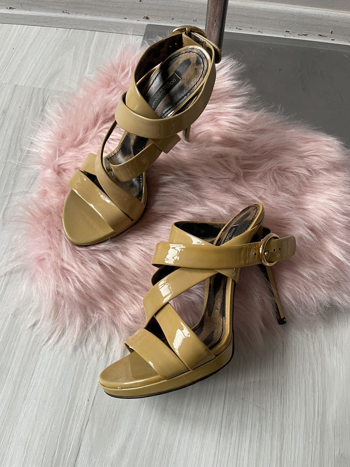 Dolce & Gabbana Dolce Gabbana heels Size US 7 / IT 37 - 15 Thumbnail