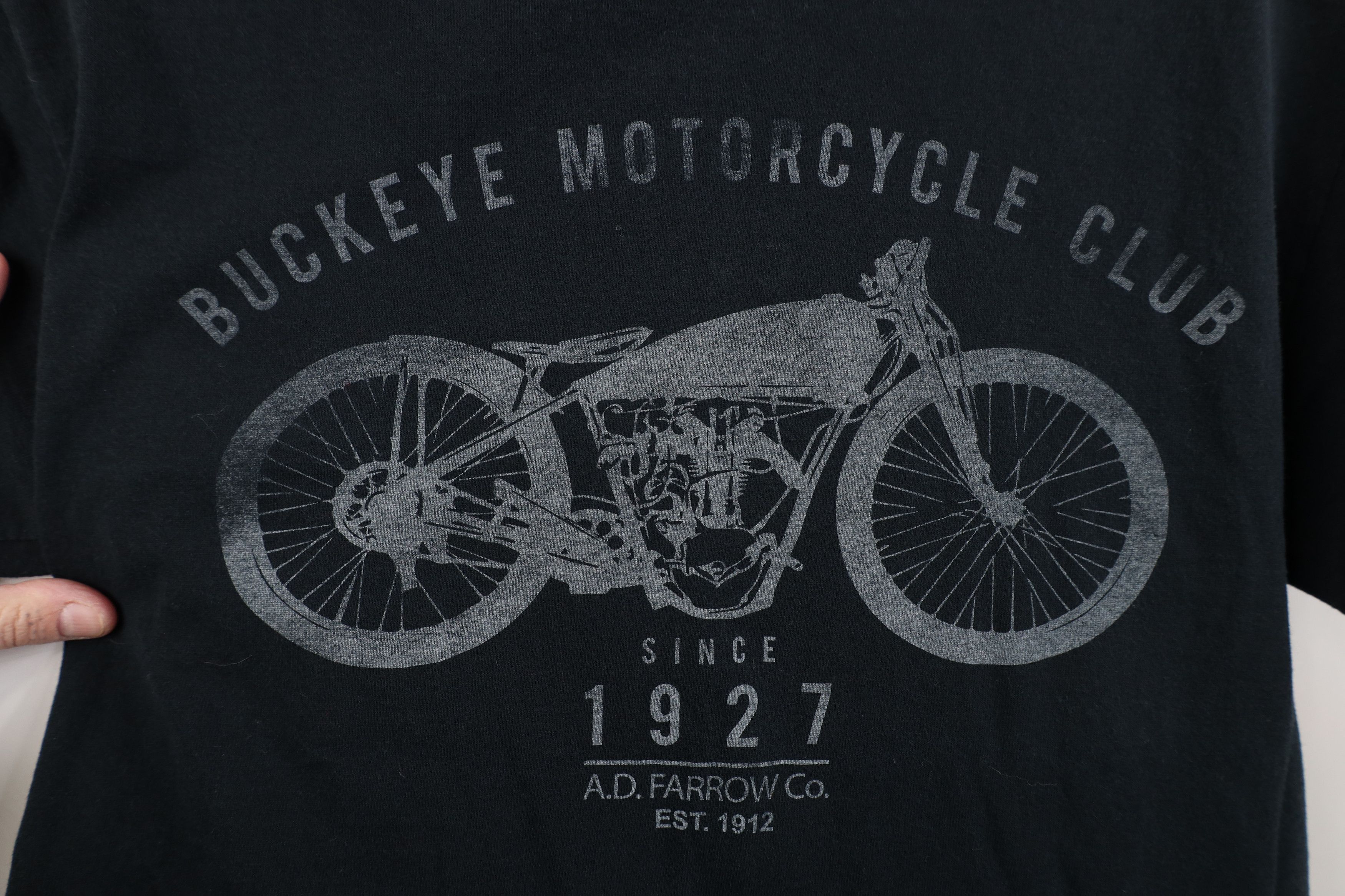 Vintage Vintage Y2K Buckeye Motorcycle Club AD Farrow Harley T-Shirt Size US M / EU 48-50 / 2 - 4 Thumbnail