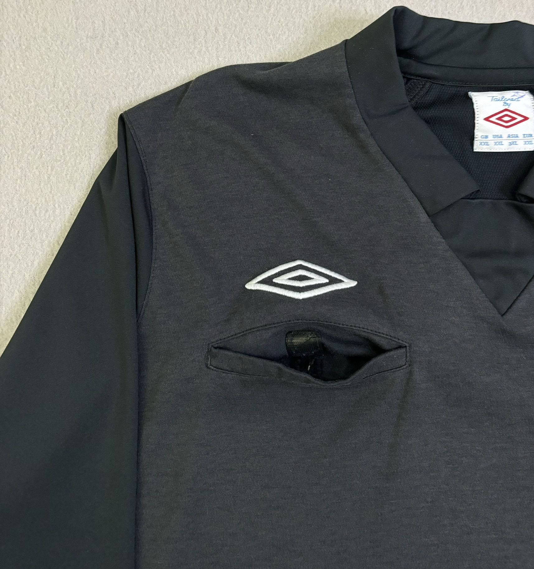 Umbro England Umbro Referee Jersey Size XXL Size US XXL / EU 58 / 5 - 8 Thumbnail