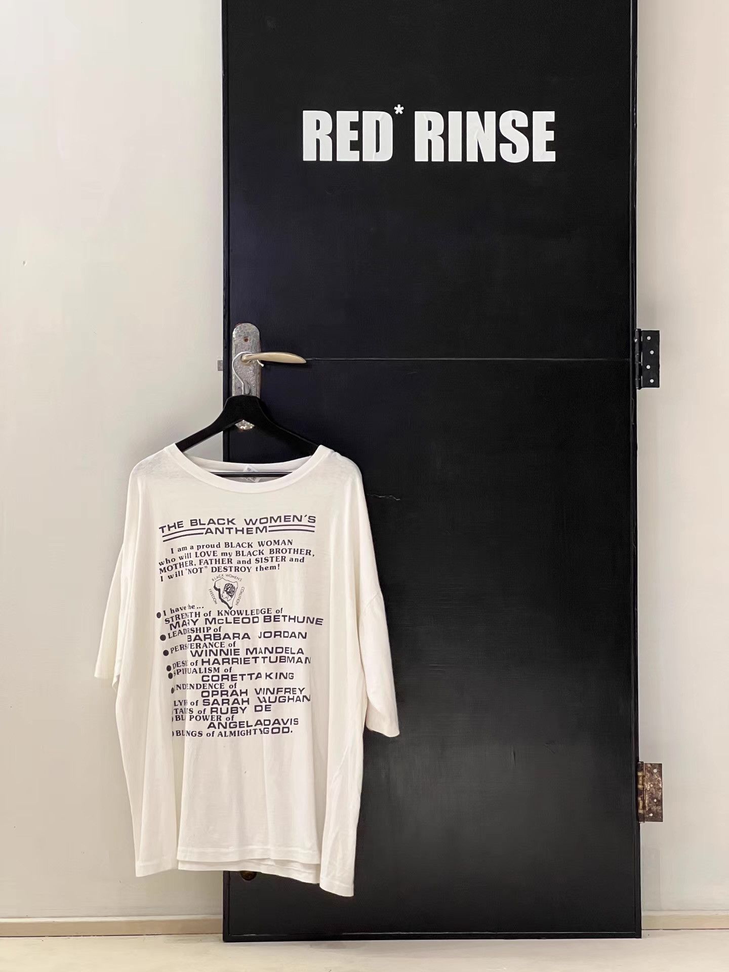 Balenciaga Vintage Slogan Short Sleeve T‑shirt Q13 Size US XL / EU 56 / 4 - 6 Thumbnail