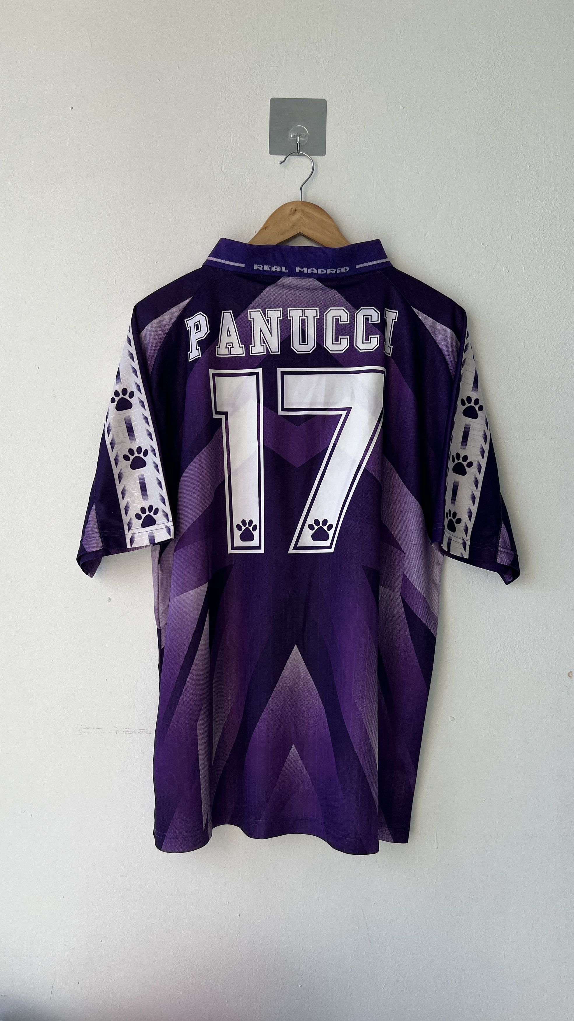 Other (M fits L) Real Madrid 1996-97 Away Shirt Panucci #17 Kit Size US L / EU 52-54 / 3 - 1 Thumbnail