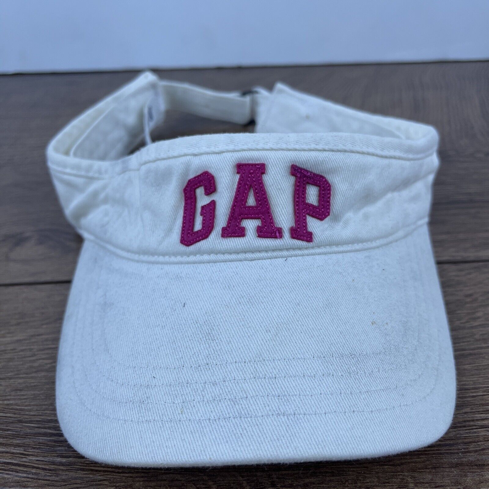 Gap GAP Visor Gap White Hat Adjustable Adult Size Hat White Cap Size ONE SIZE - 2 Thumbnail