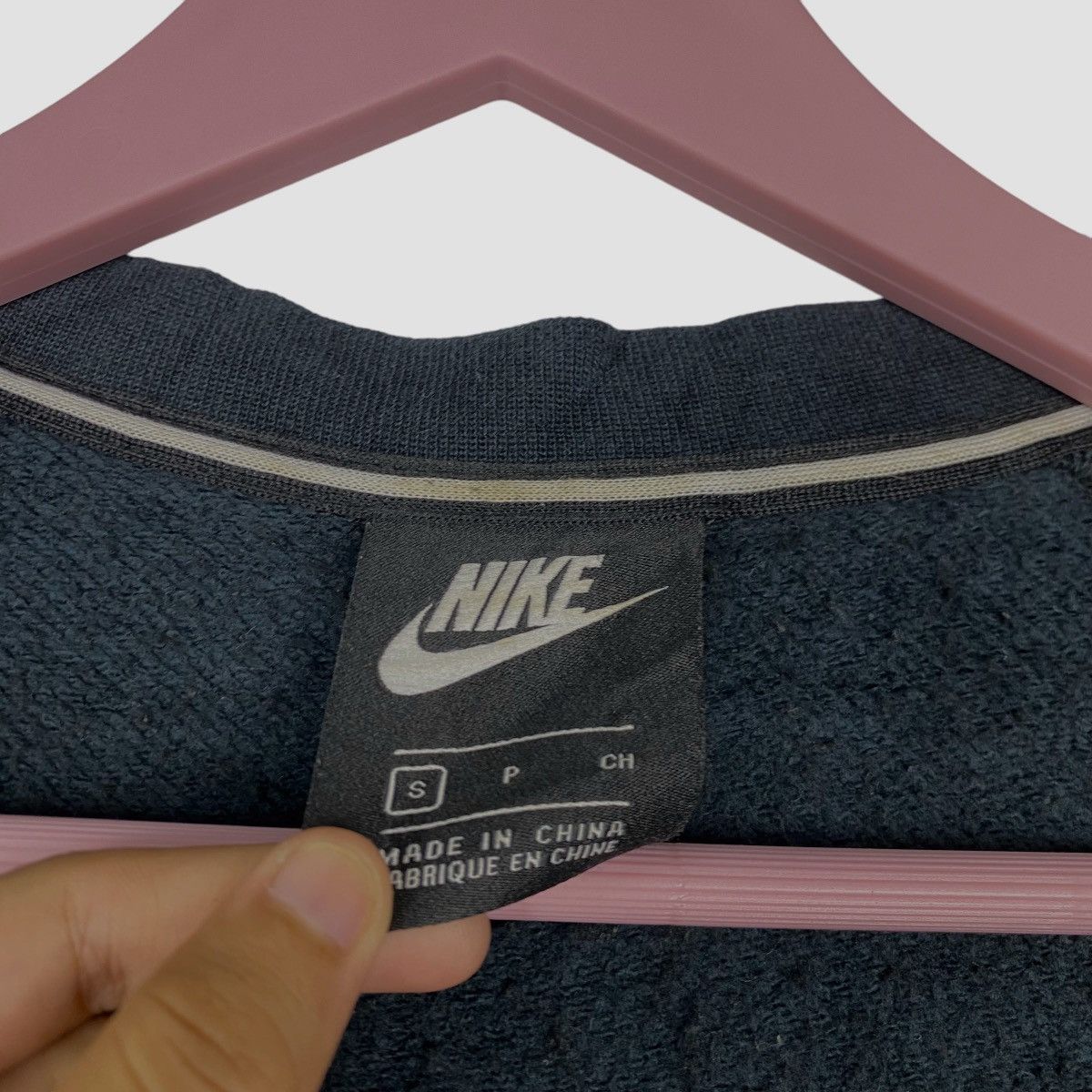 Nike × Vintage Vintage Nike Cardigan Men Without Button V neck Size L Size US L / EU 52-54 / 3 - 5 Thumbnail