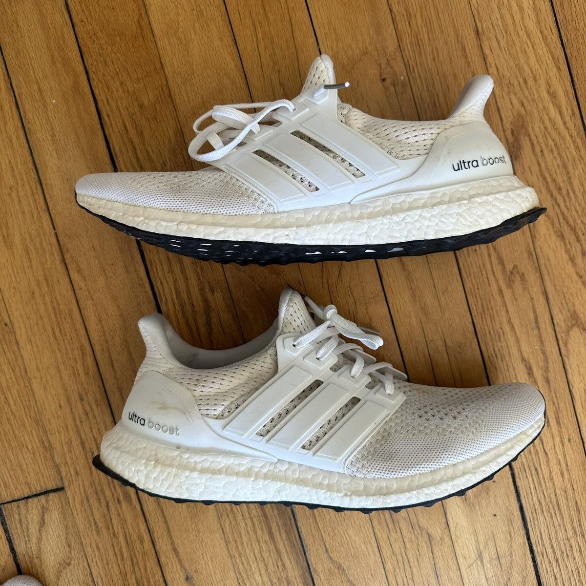 Adidas Triple White Adidas Ultra Boost 1.0 (2015) Size US 10 / EU 43 - 2 Thumbnail