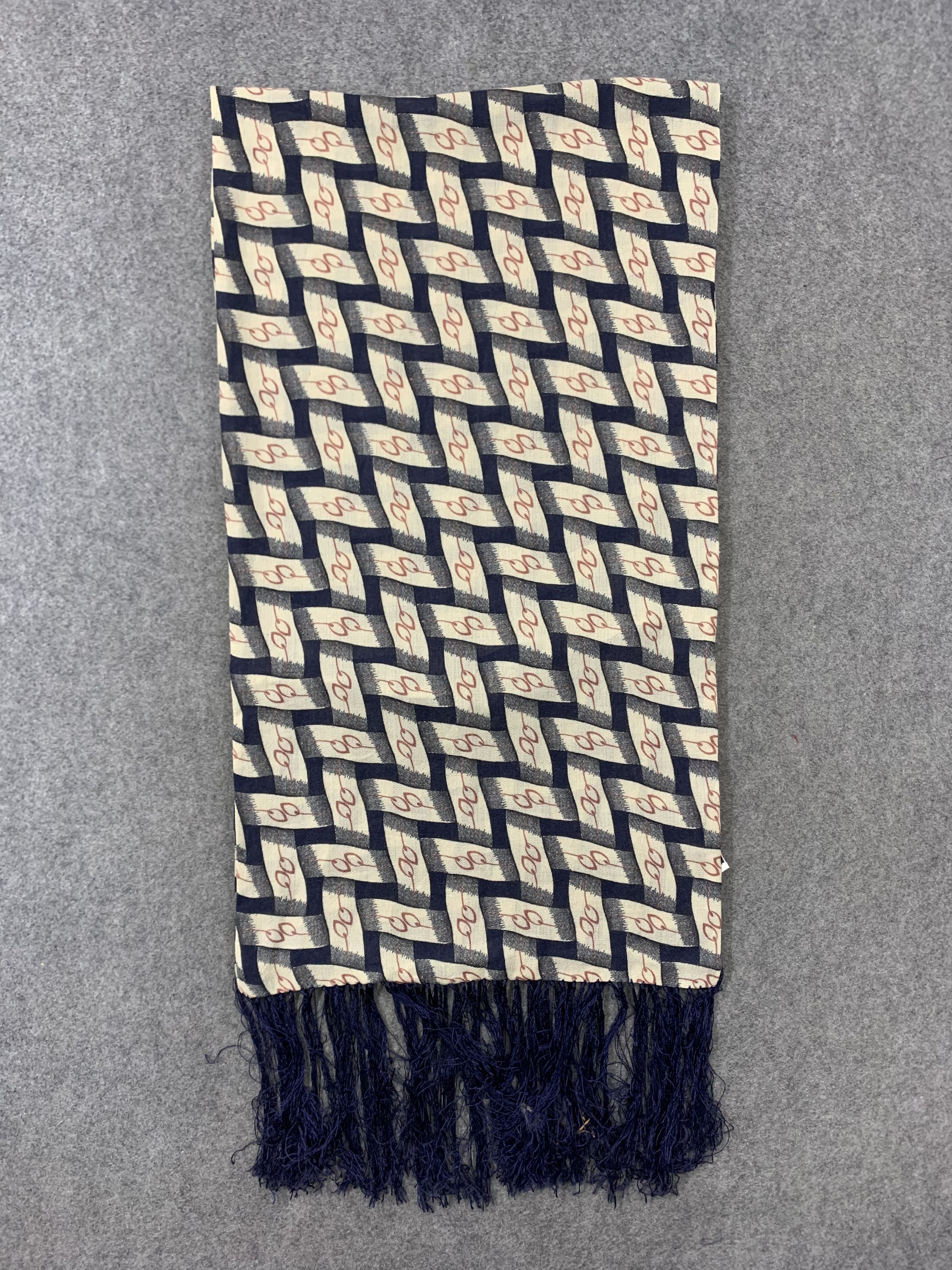 Giorgio Armani Giorgio Armani Scarf Wool Muffler Neck Wrap BL9301 Size ONE SIZE - 2 Thumbnail
