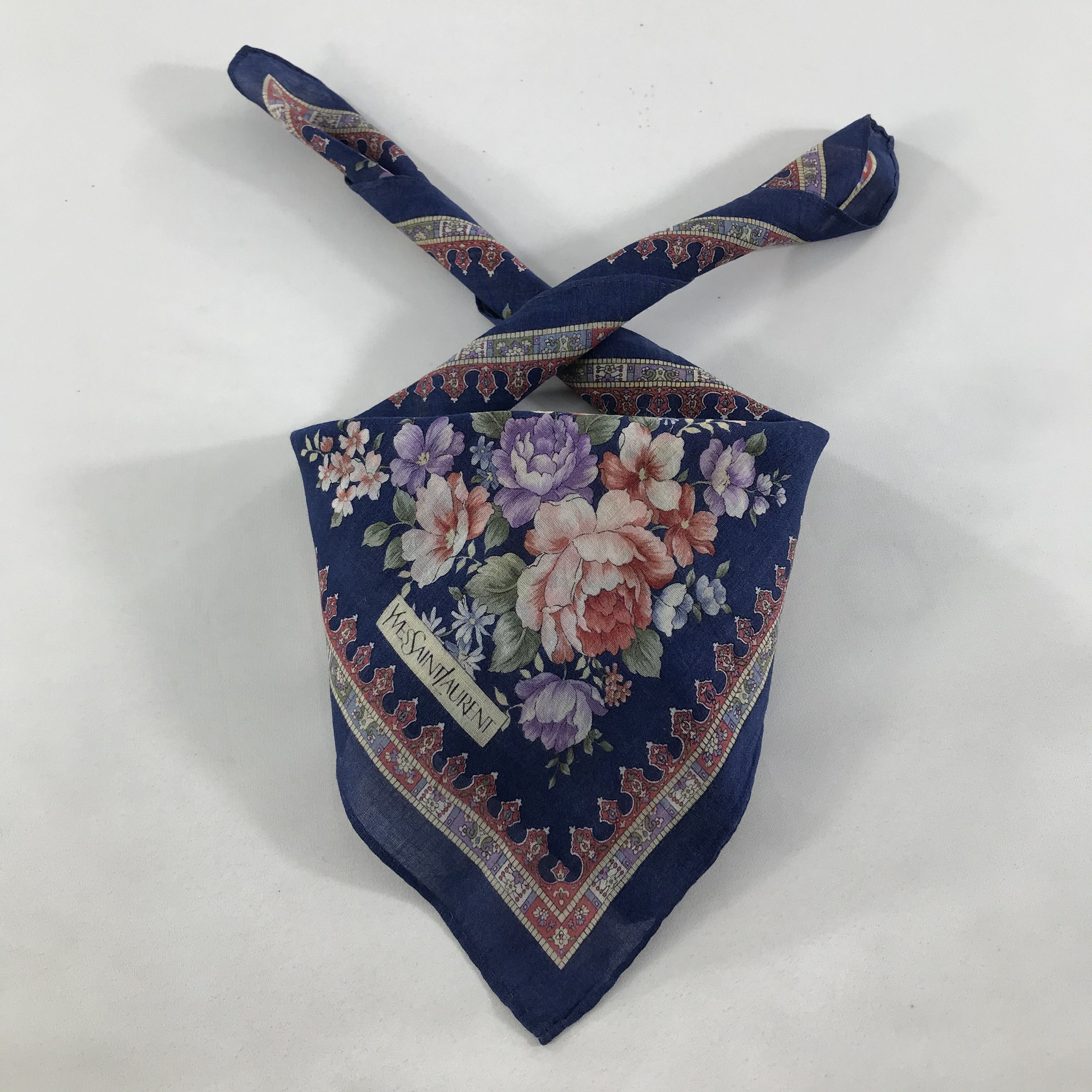 Vintage Yves Saint Laurent Bandana / Handkerchief/Neckerchief -S1297 Size ONE SIZE - 3 Thumbnail