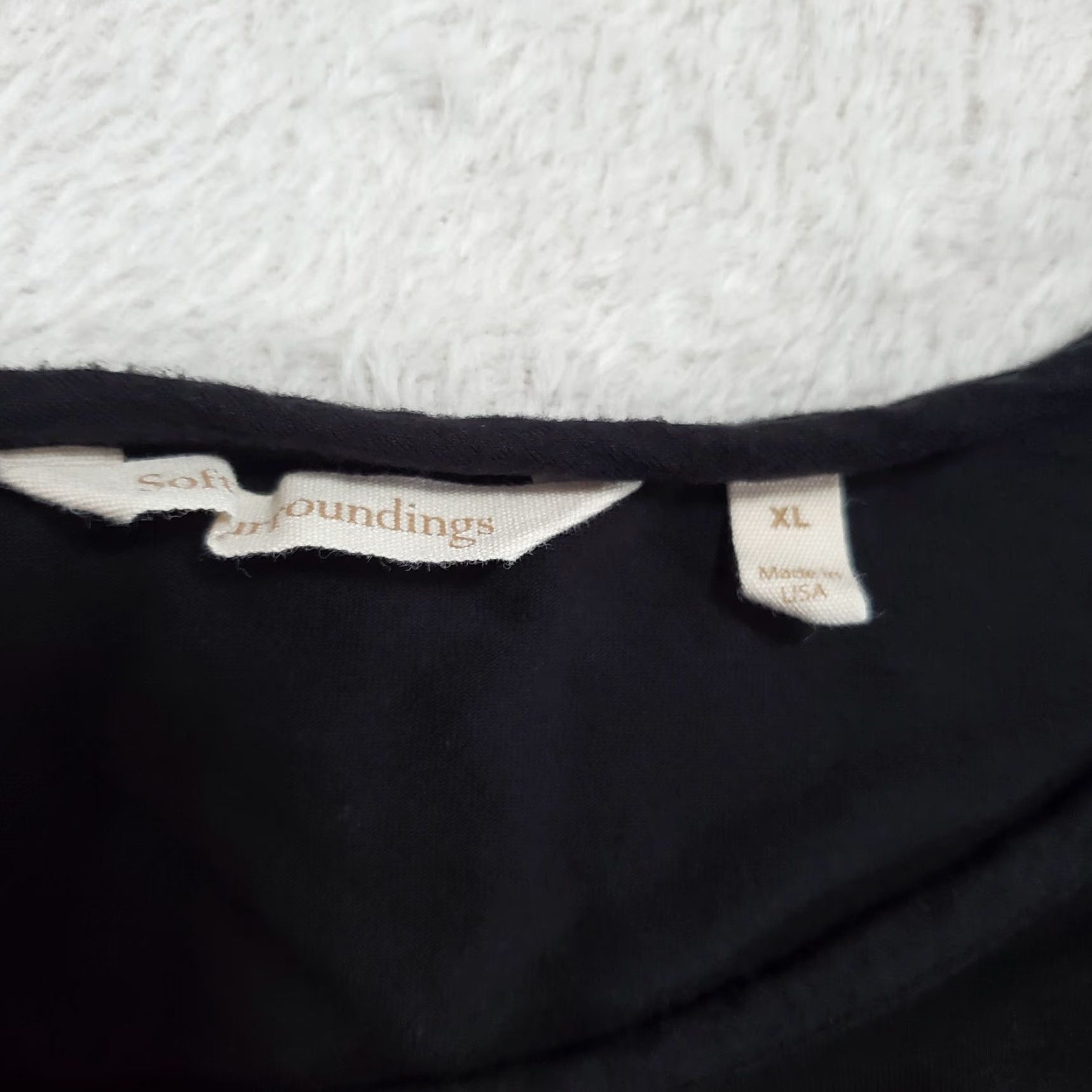Soft Surroundings Soft Surroundings Top Black 3/4 Sleeve Tunic Contrasting Cuffs Womens XL Pullover Casual Travel Crew Neck Size XL / US 12-14 / IT 48-50 - 3 Thumbnail