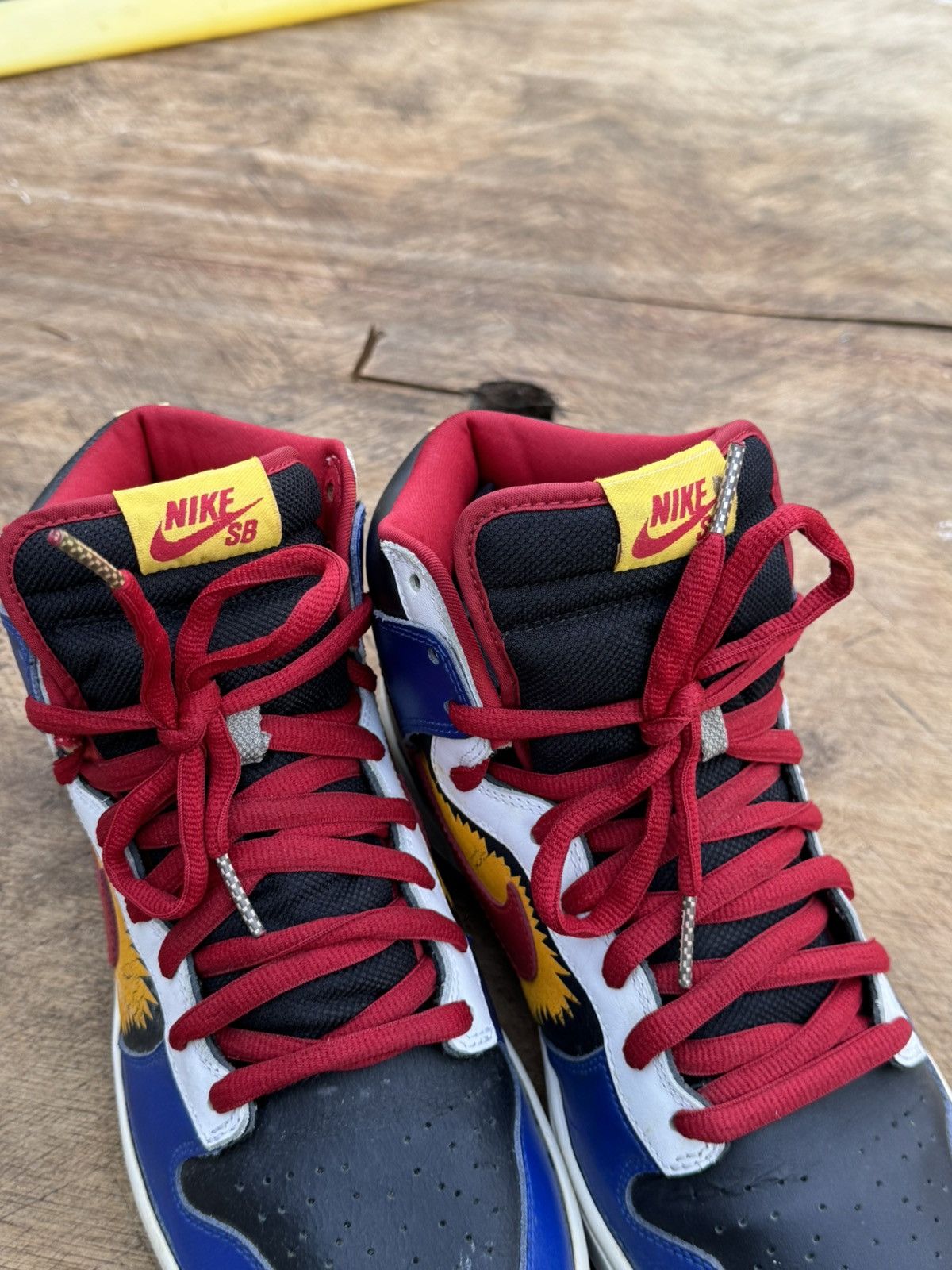 Nike Nike SB Dunk High “Comic” Size US 10.5 / EU 43-44 - 7 Thumbnail