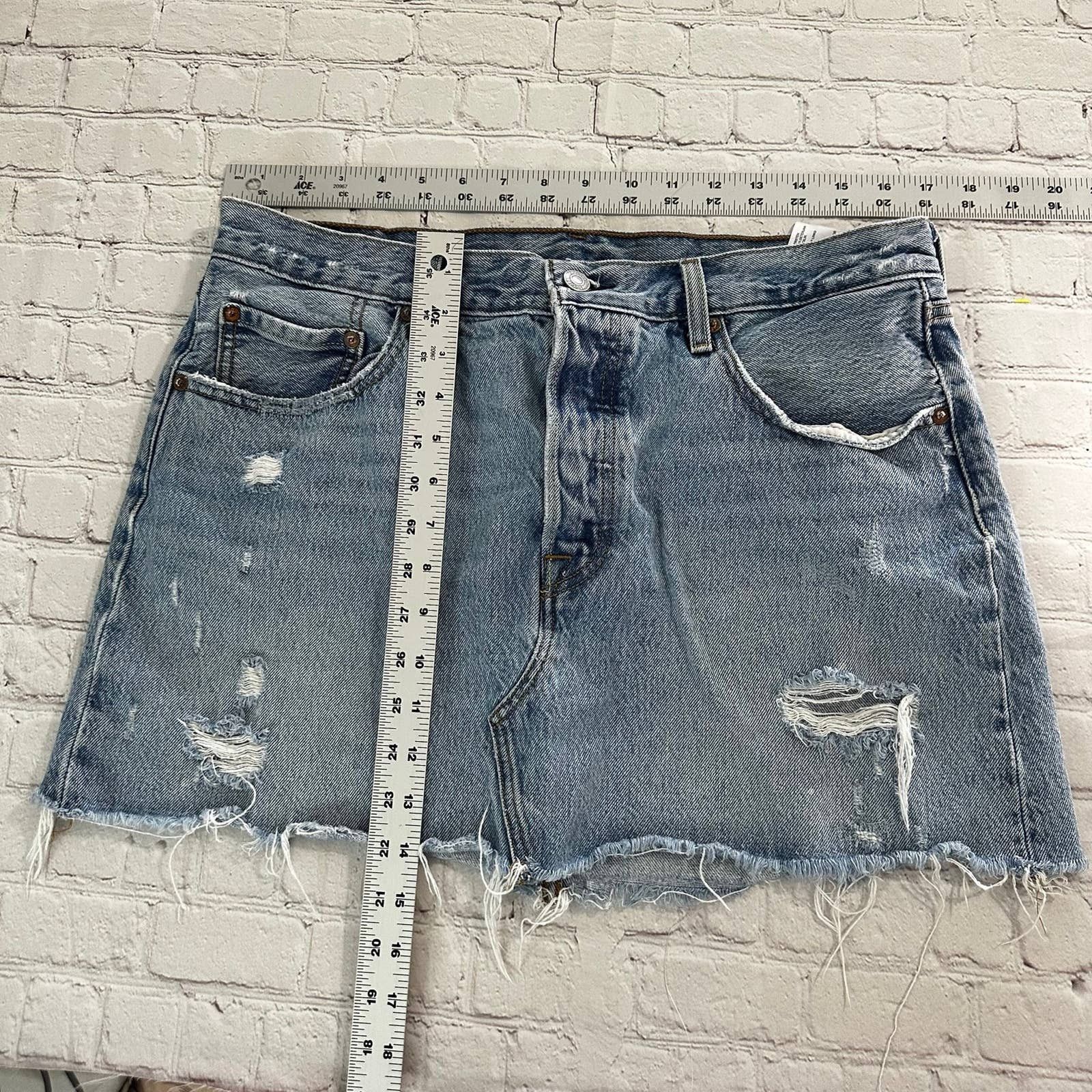 Levi's Levi’s Skirt size 32 Size 32" / US 10 / IT 46 - 3 Thumbnail