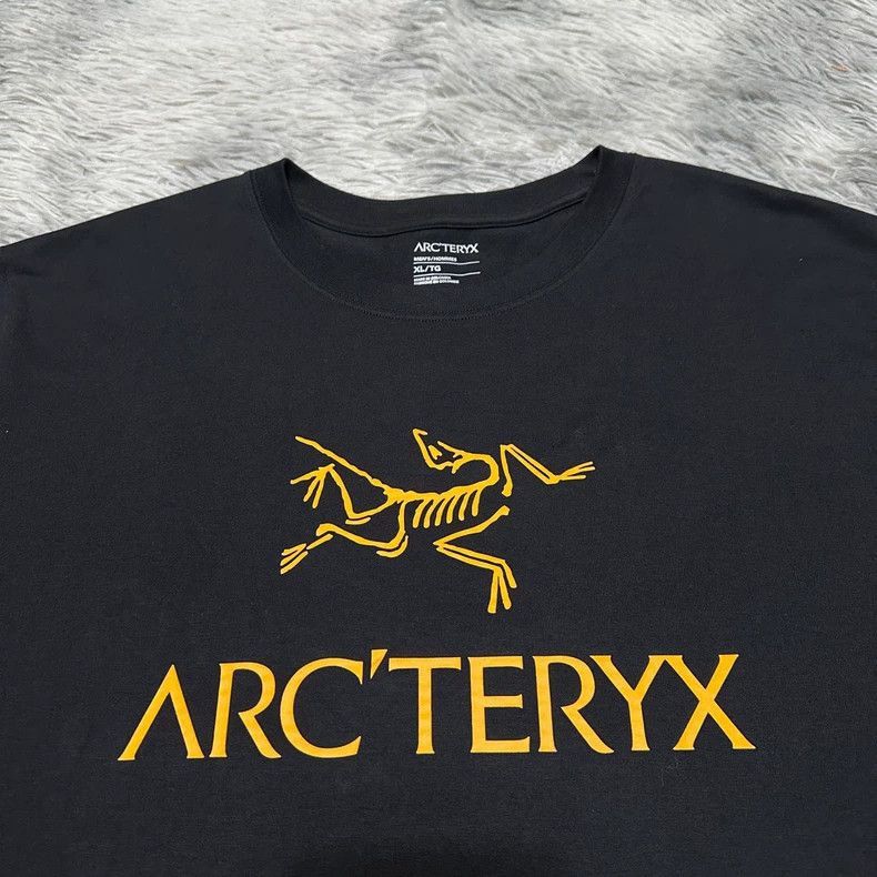 Arc'teryx Arcteryx Chest Logo Short Sleeve T-Shirt Size US XL / EU 56 / 4 - 3 Thumbnail