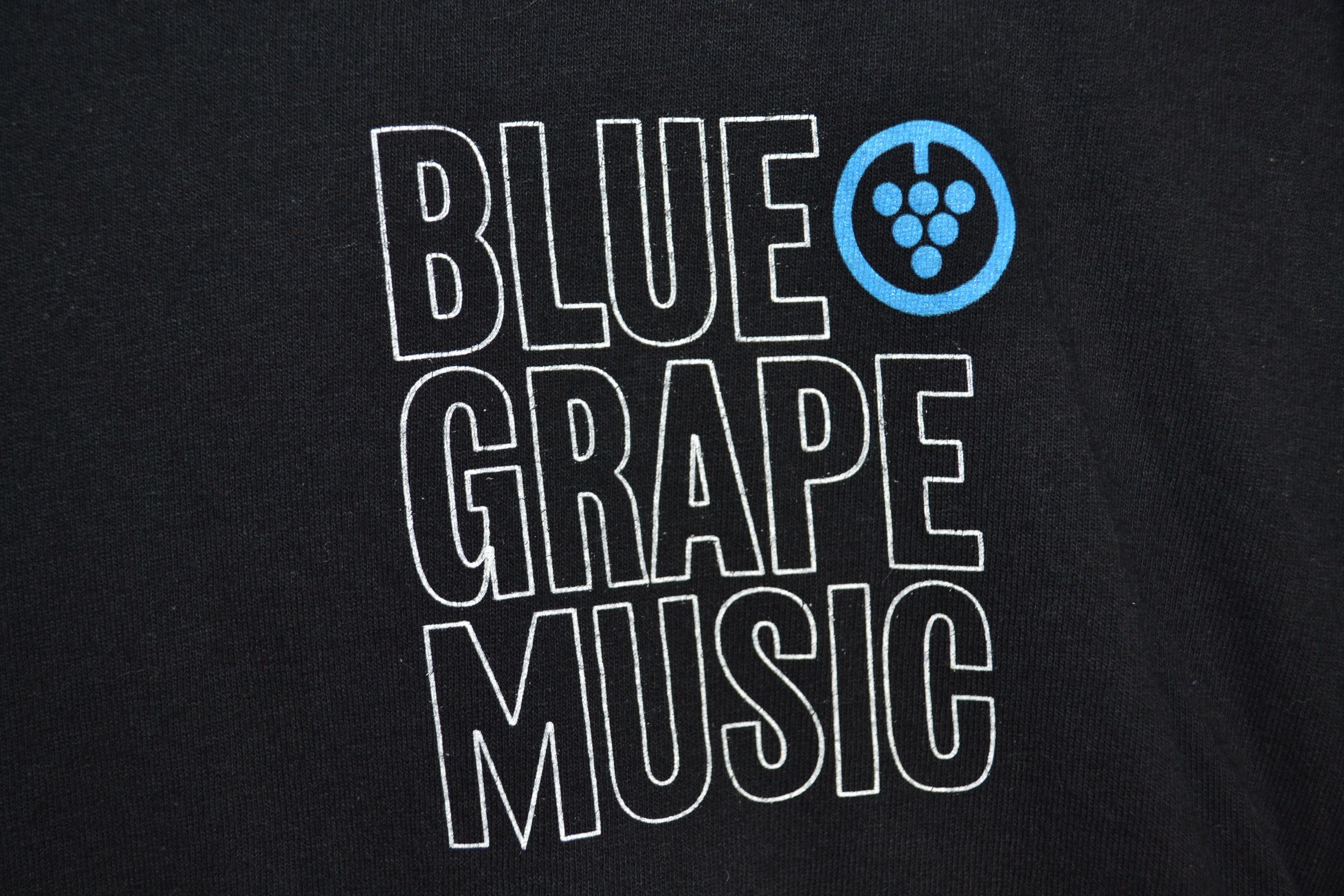 Vintage Blue Grape Merch Music XL Promo Longlseeve T-shirt Size US XL / EU 56 / 4 - 2 Thumbnail