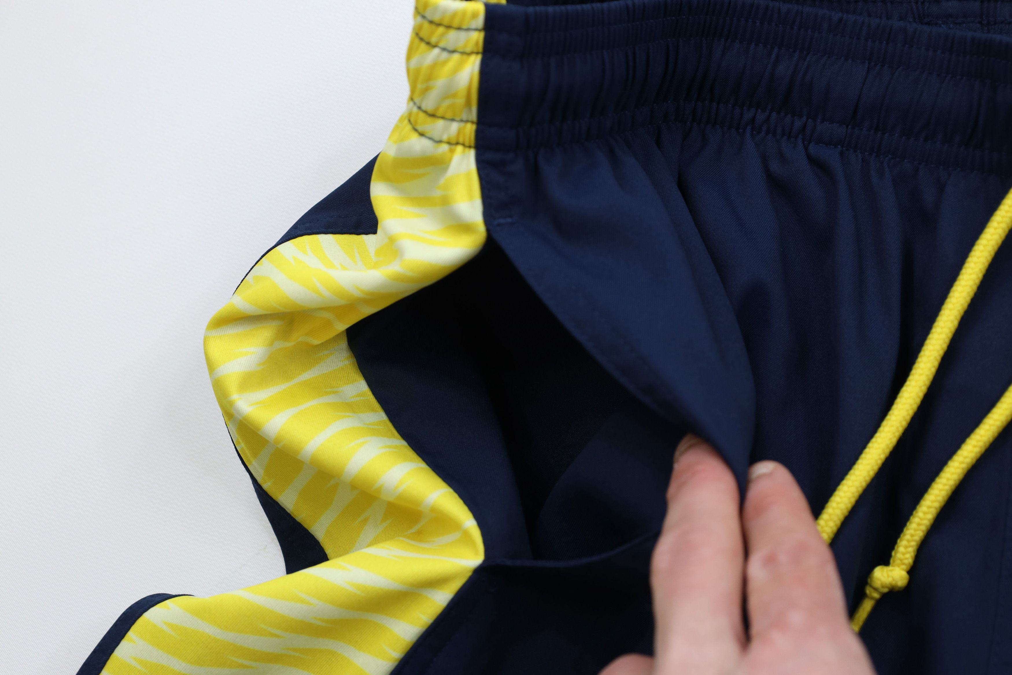 Adidas Adidas Team Issued University of Michigan Basketball Shorts Size US 32 / EU 48 - 9 Thumbnail