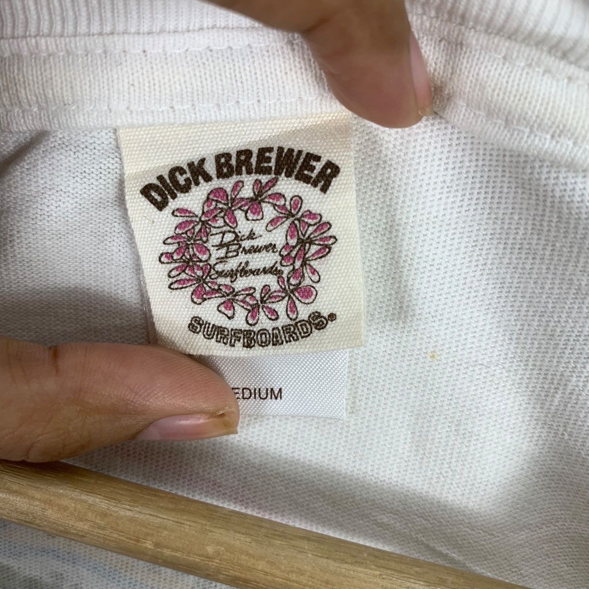 Vintage DICK BREWER SURFBOARD North Shore Embossed Tee Shirt Size S / US 4 / IT 40 - 8 Thumbnail