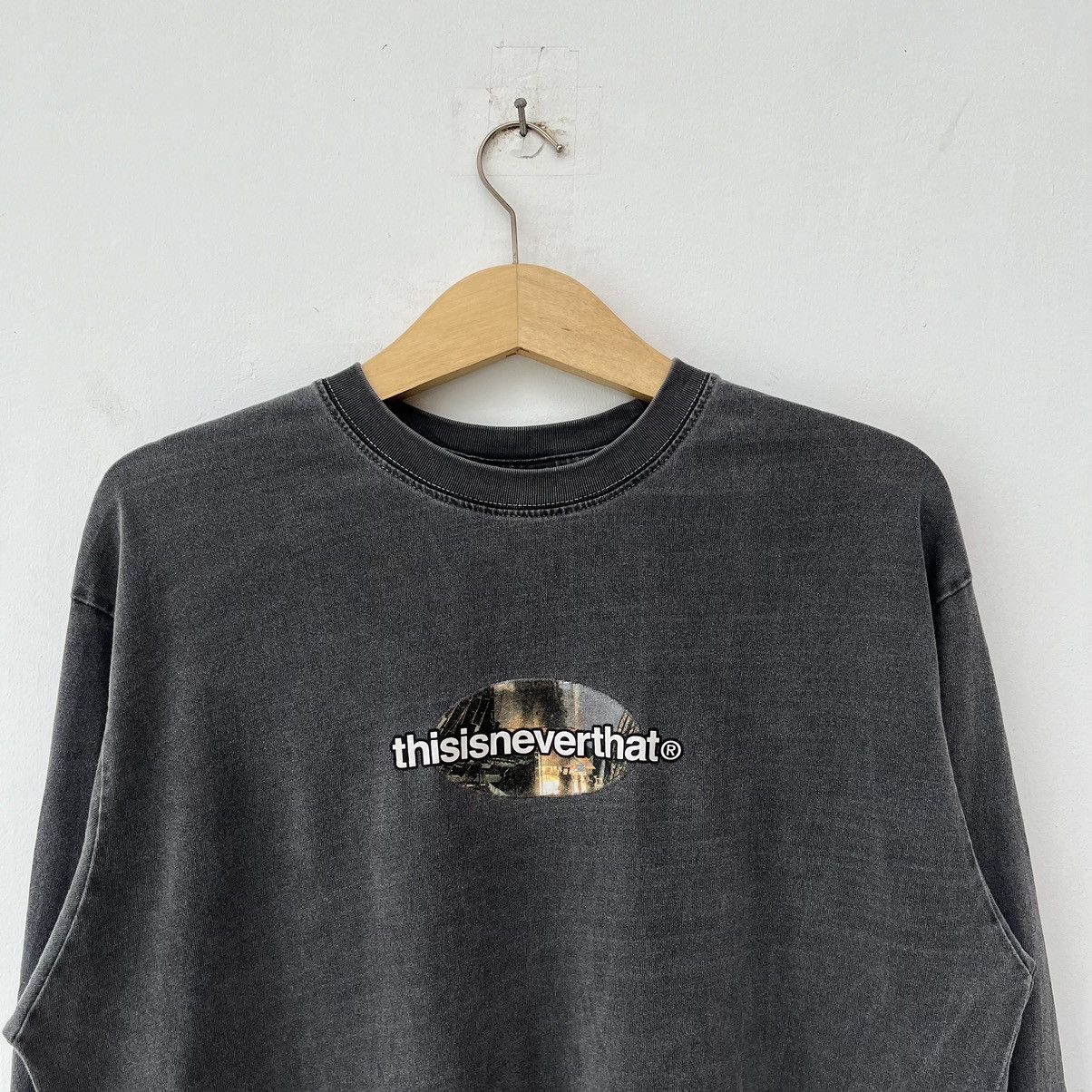 Japanese Brand × thisisneverthat Thisisneverthat rage against the machine swingin pig cover Size US S / EU 44-46 / 1 - 5 Thumbnail