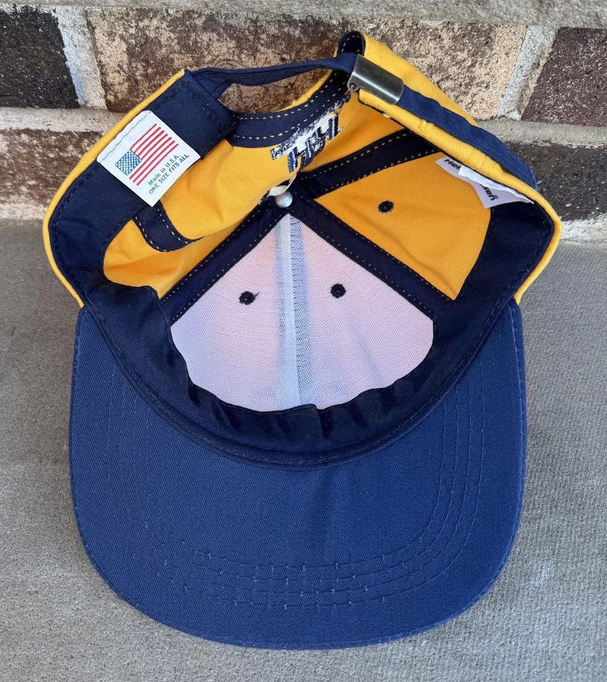 Helly Hansen Vintage Helly Hansen Sailing Yellow / Navy Hat Size ONE SIZE - 2 Thumbnail