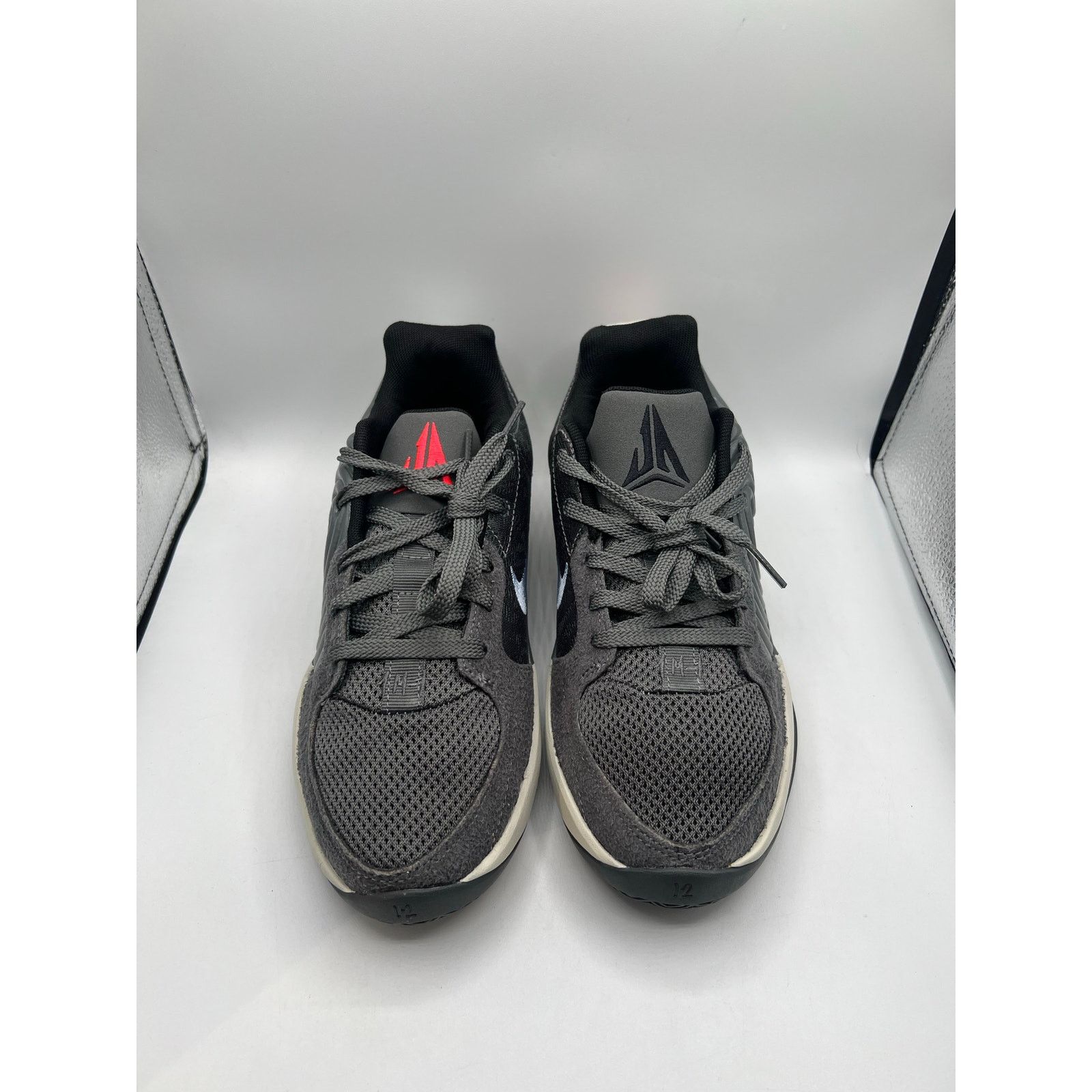 Nike Nike Ja GS “Exposure” size 5 Y Size US 5 / EU 37 - 2 Thumbnail